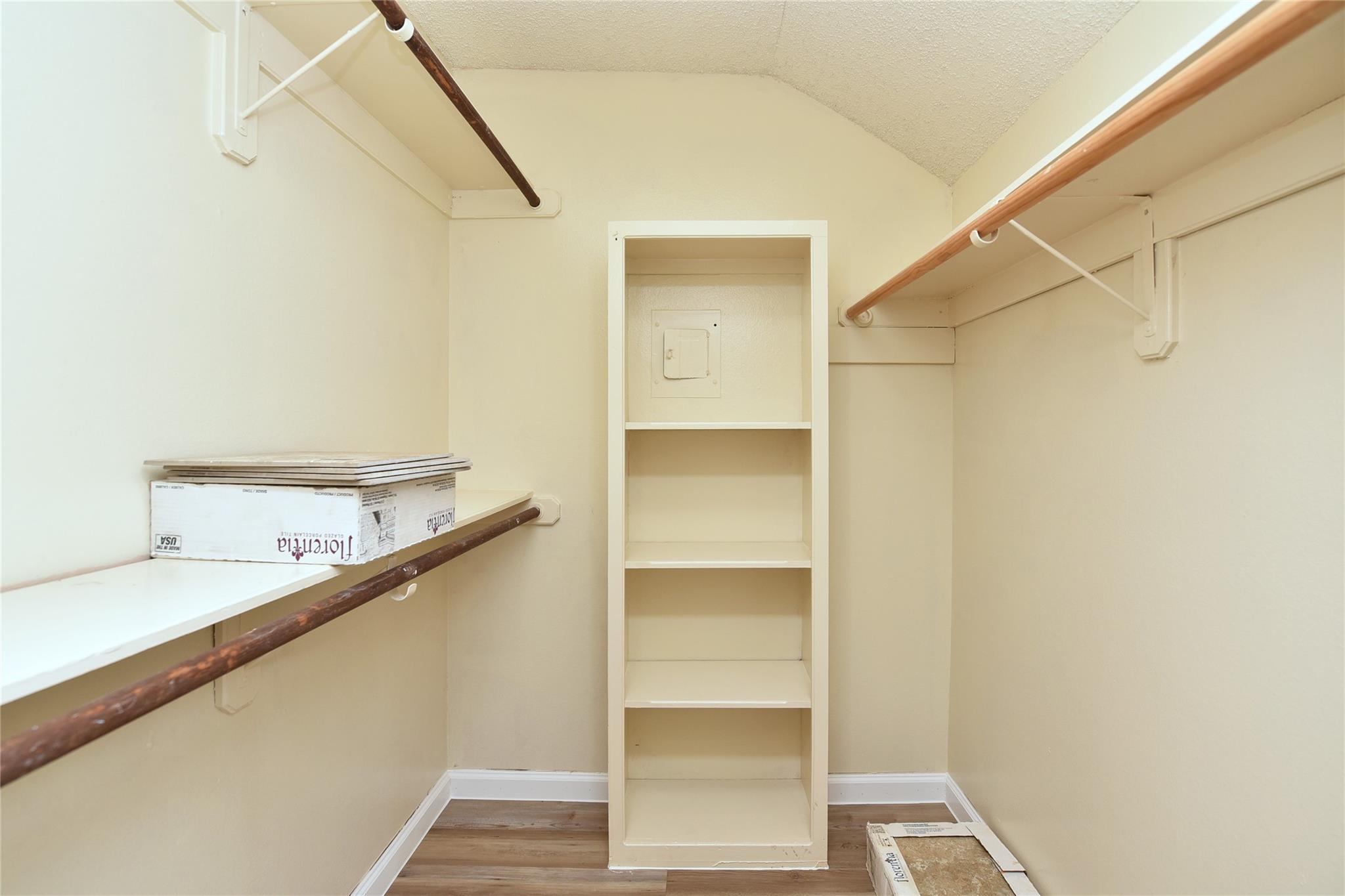 8515 Sands Point Drive, Houston Tx 77036 Property Photo 16