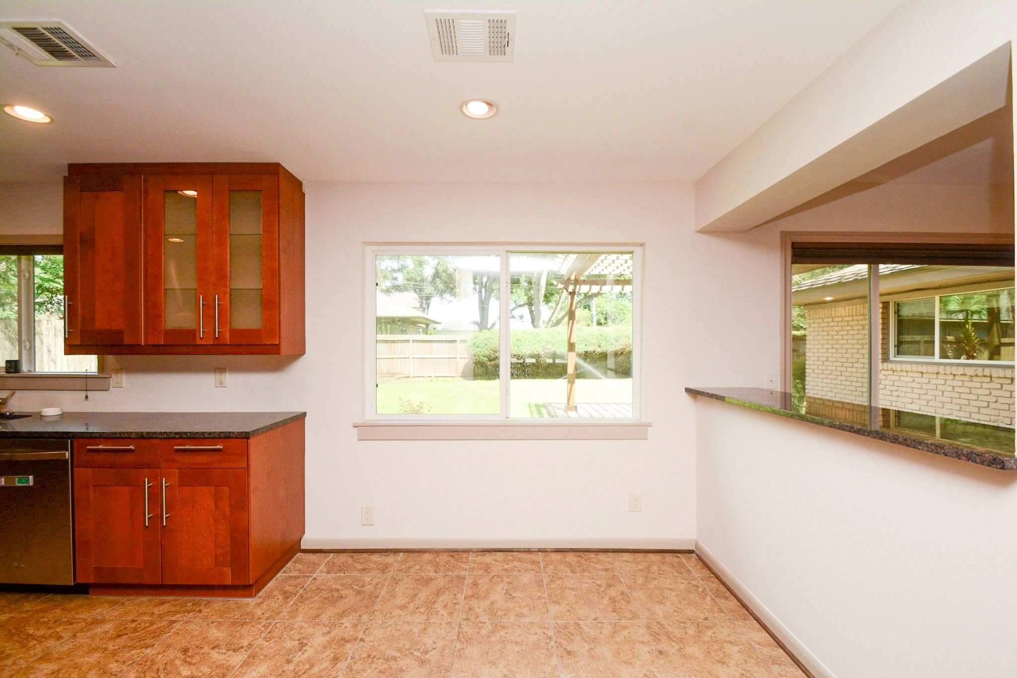 8750 Turriff Property Photo 14