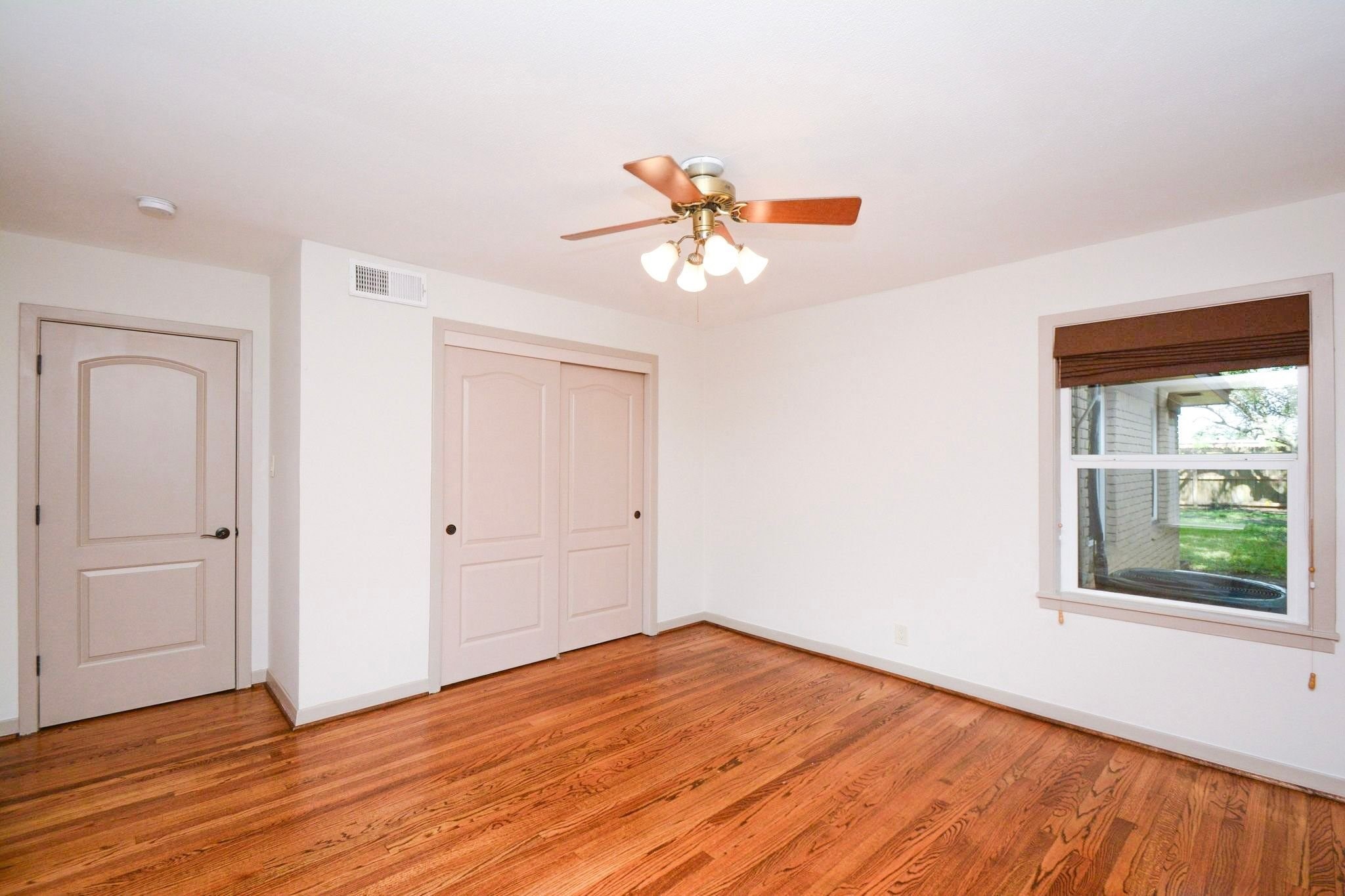 8750 Turriff Property Photo 25