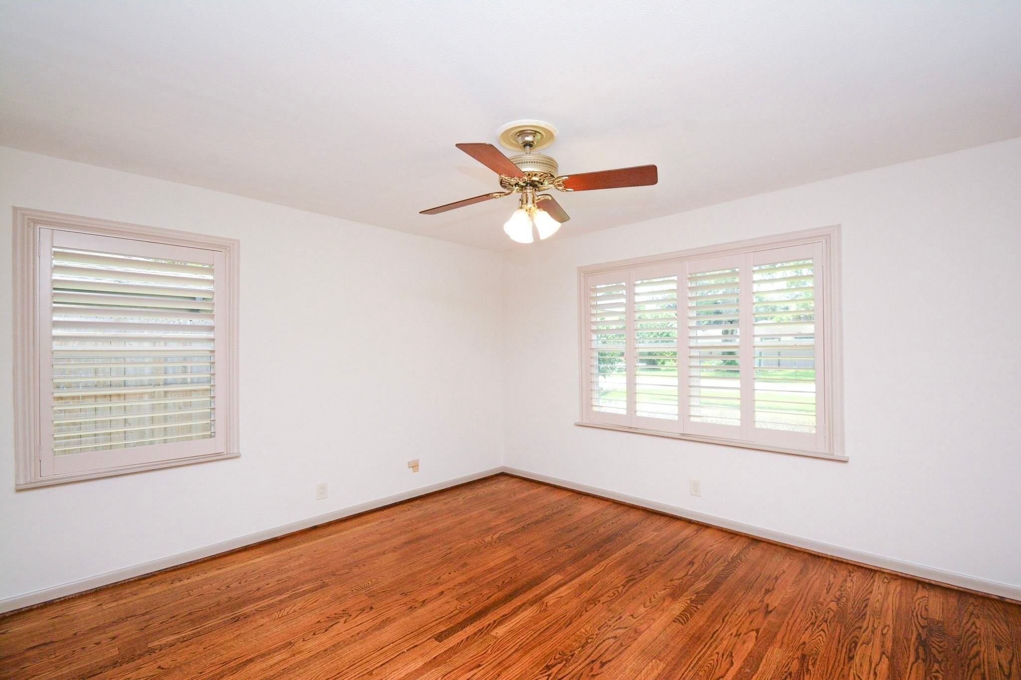 8750 Turriff Property Photo 28