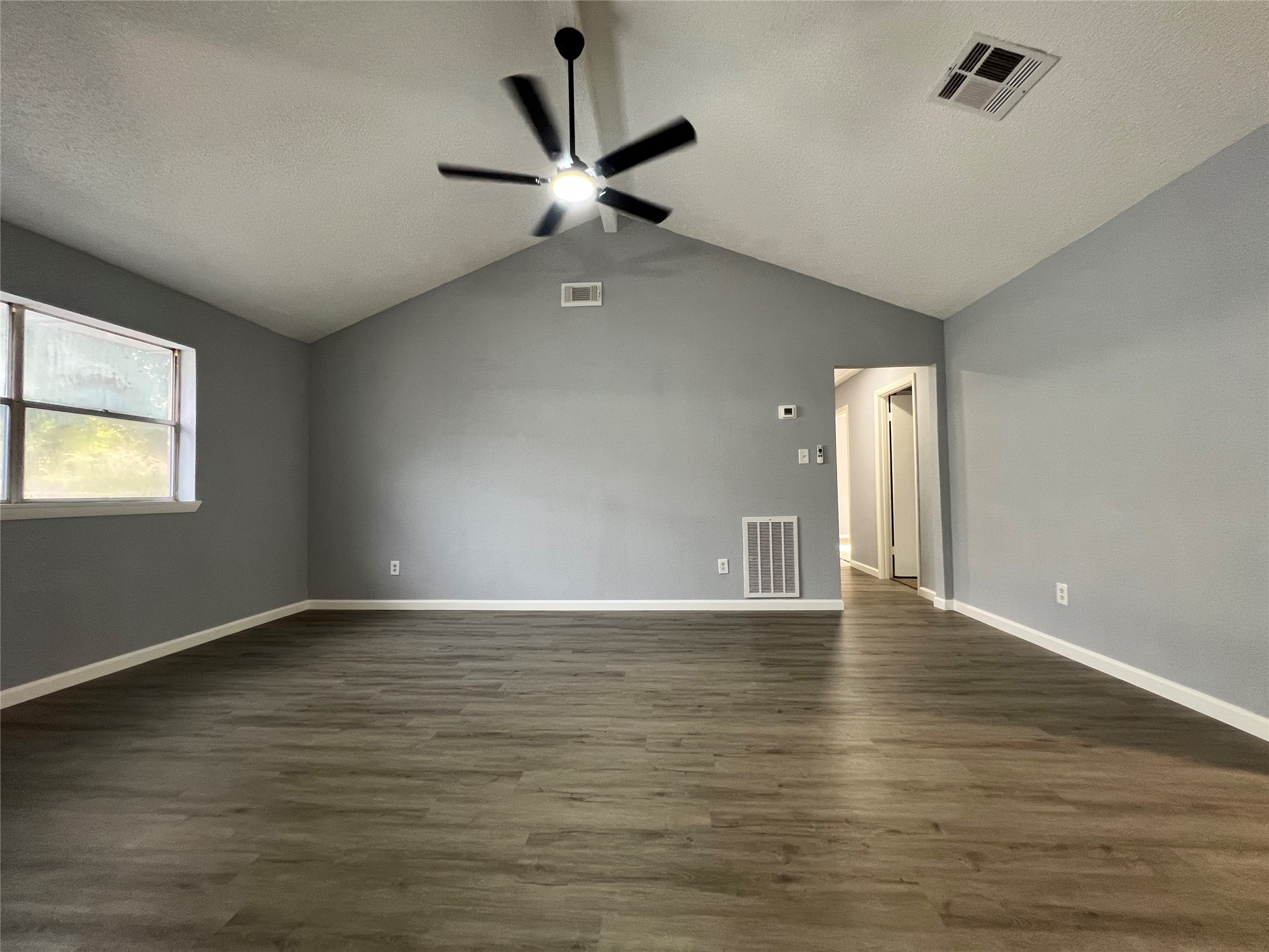 10358 Misty River Drive Property Photo 6