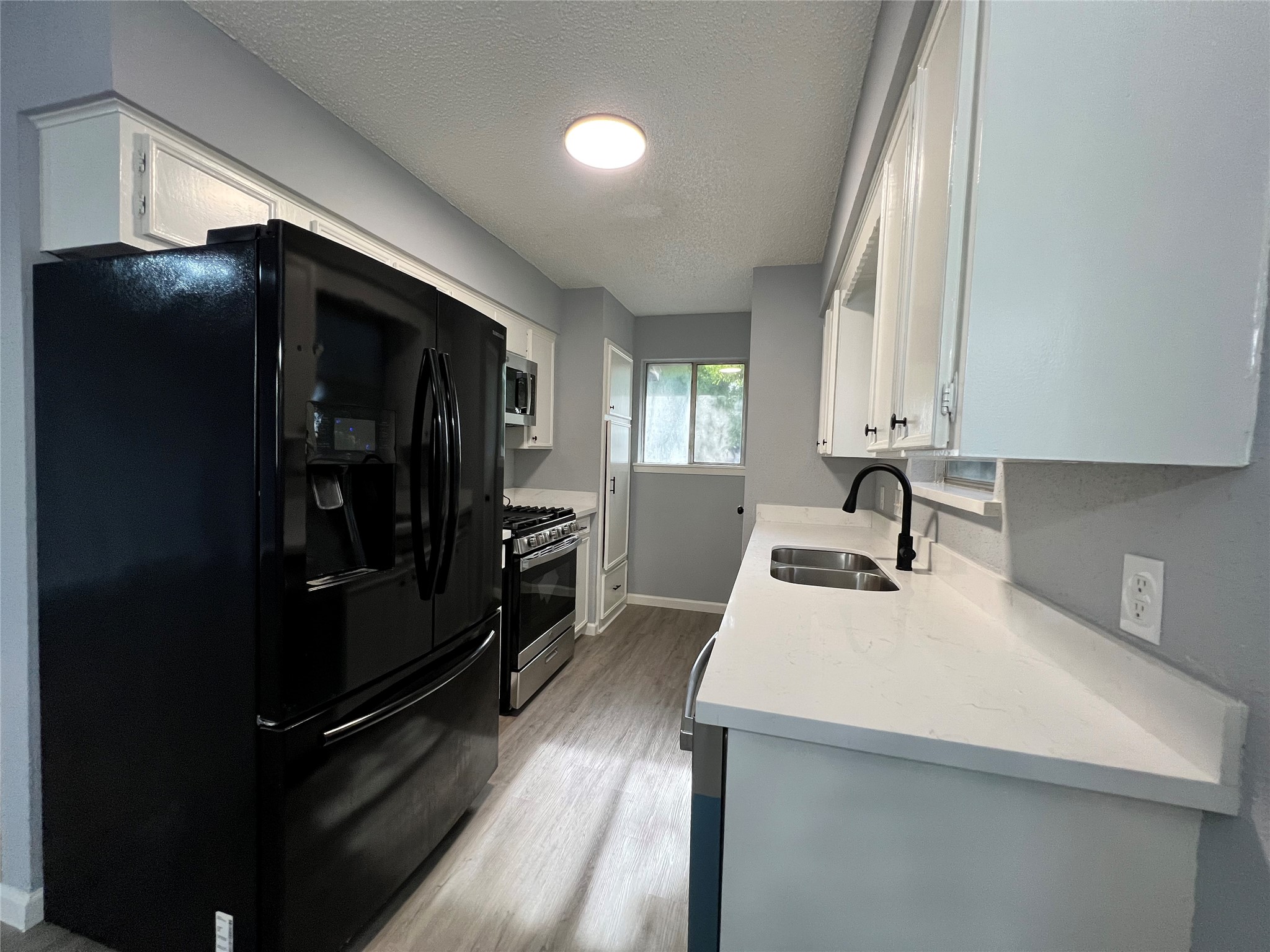 10358 Misty River Drive Property Photo 11