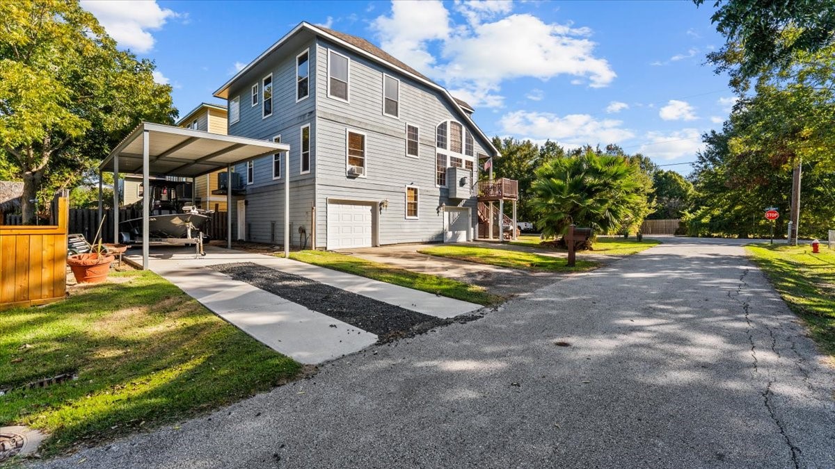 616 E Shore Drive Property Photo 3