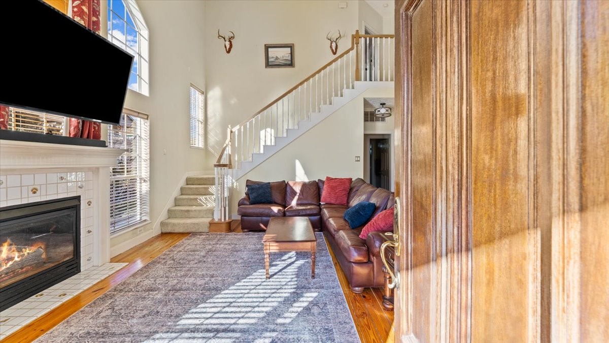 616 E Shore Drive Property Photo 8