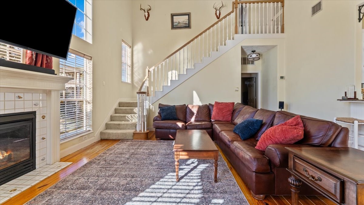616 E Shore Drive Property Photo 10