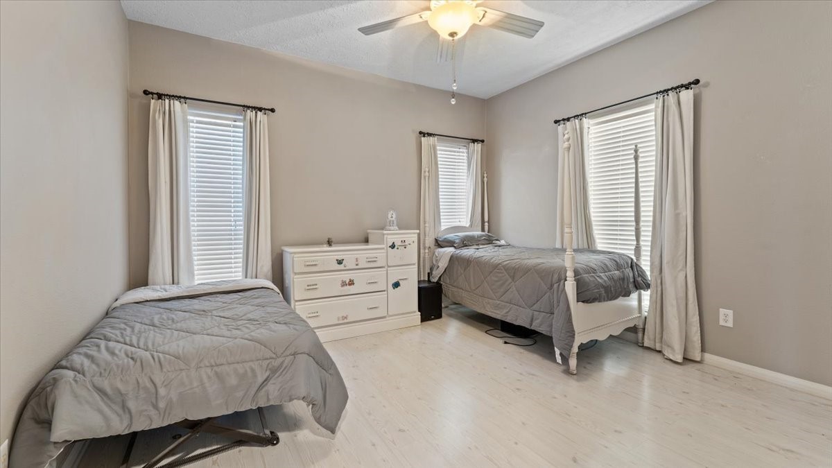616 E Shore Drive Property Photo 24