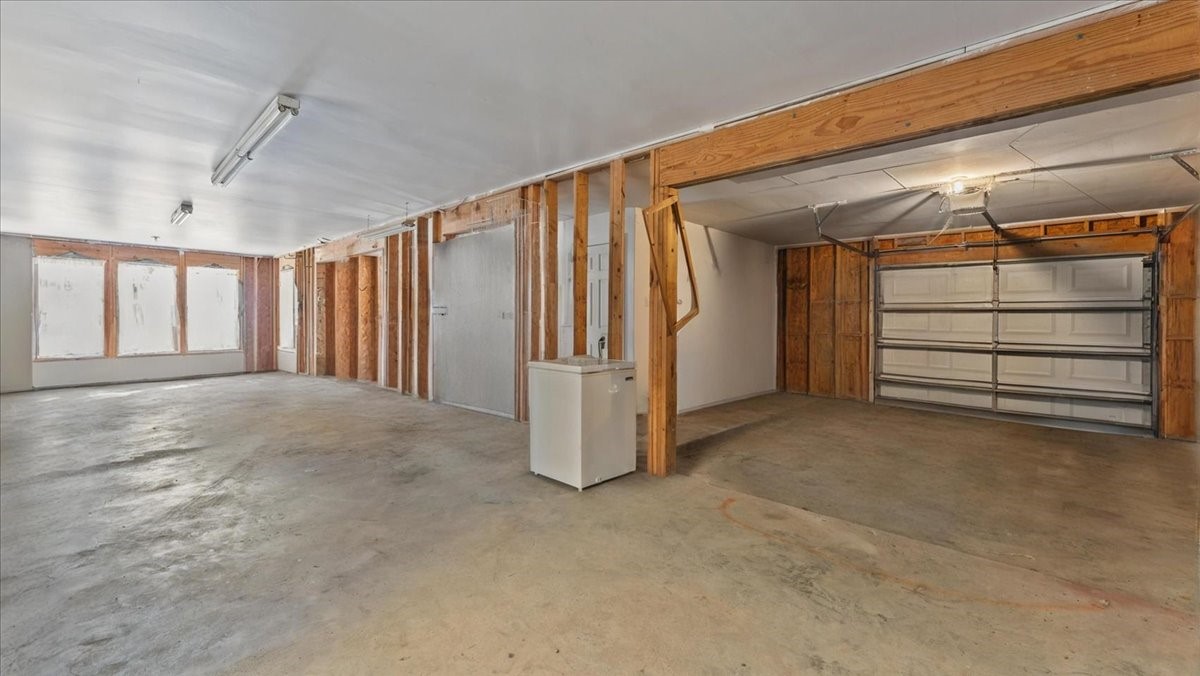 616 E Shore Drive Property Photo 41