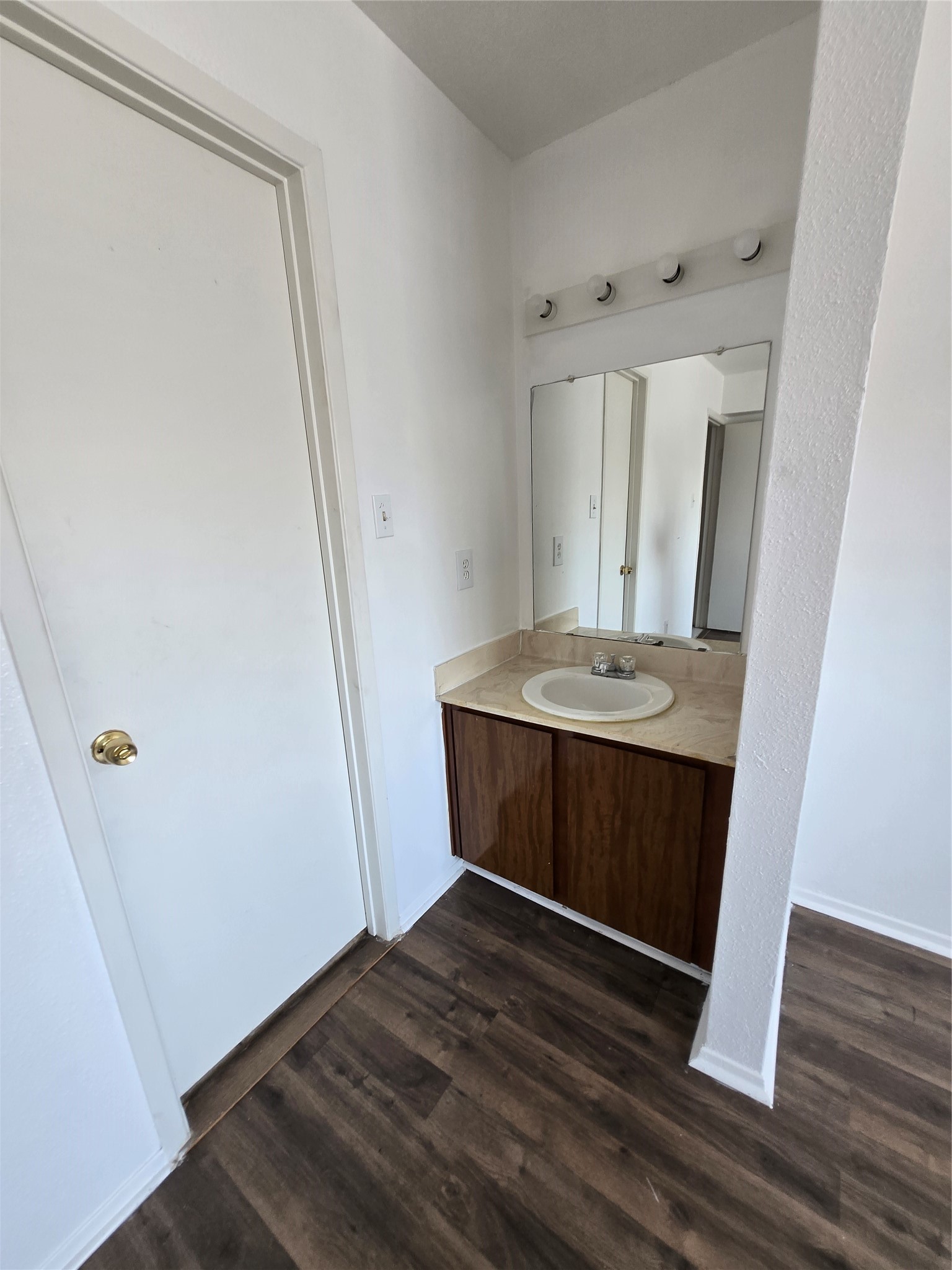 8323 Wilcrest Drive 8004 Property Photo 15
