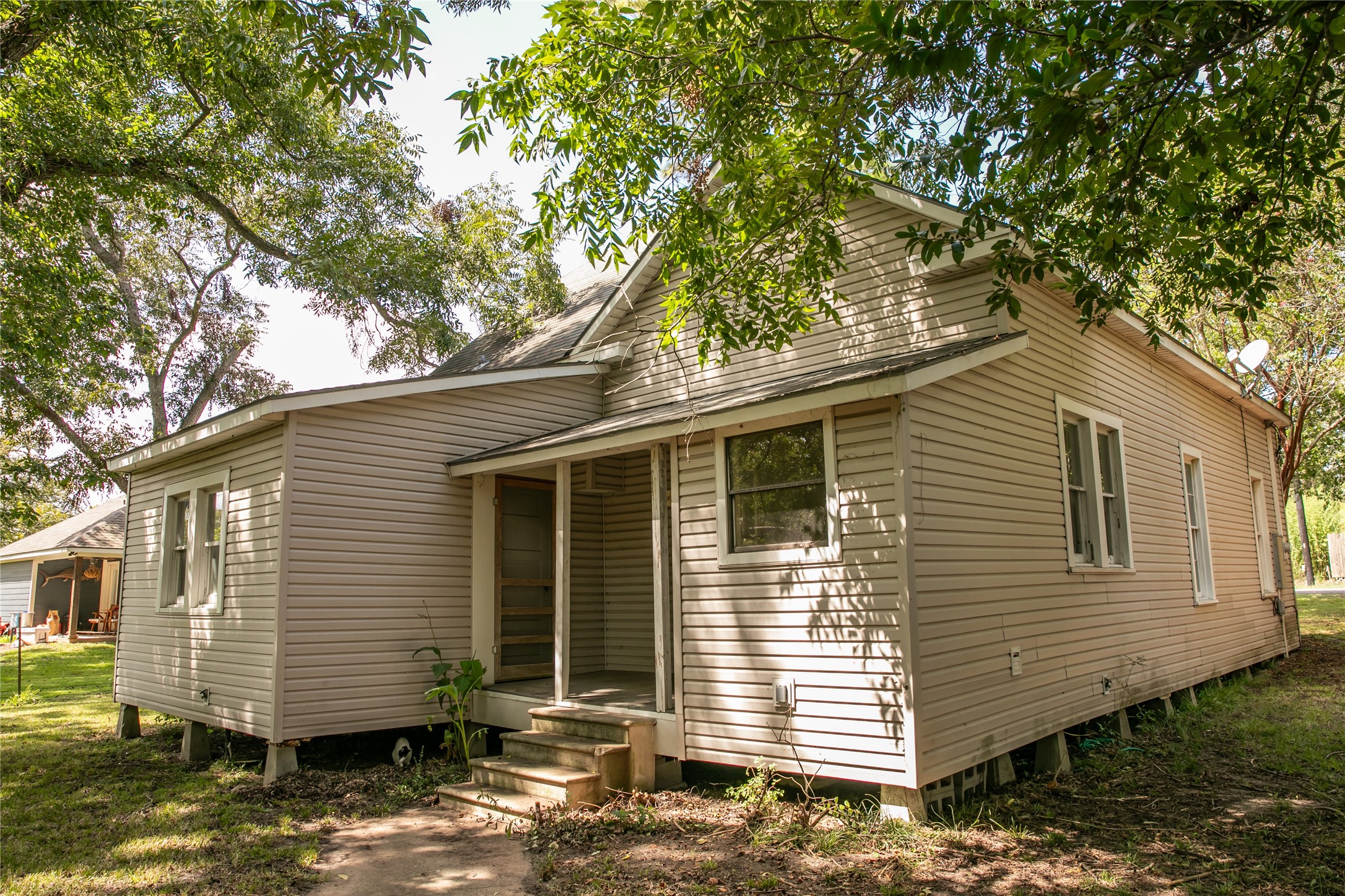 1004 Norris Street Property Photo 5