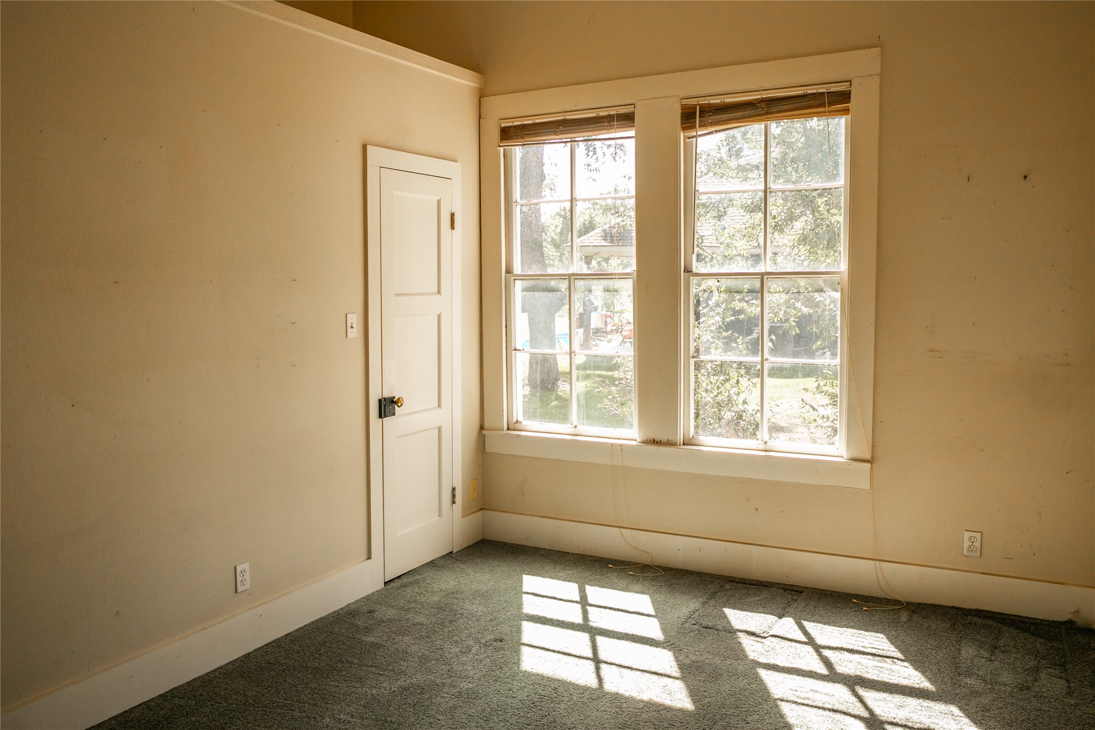 1004 Norris Street Property Photo 9