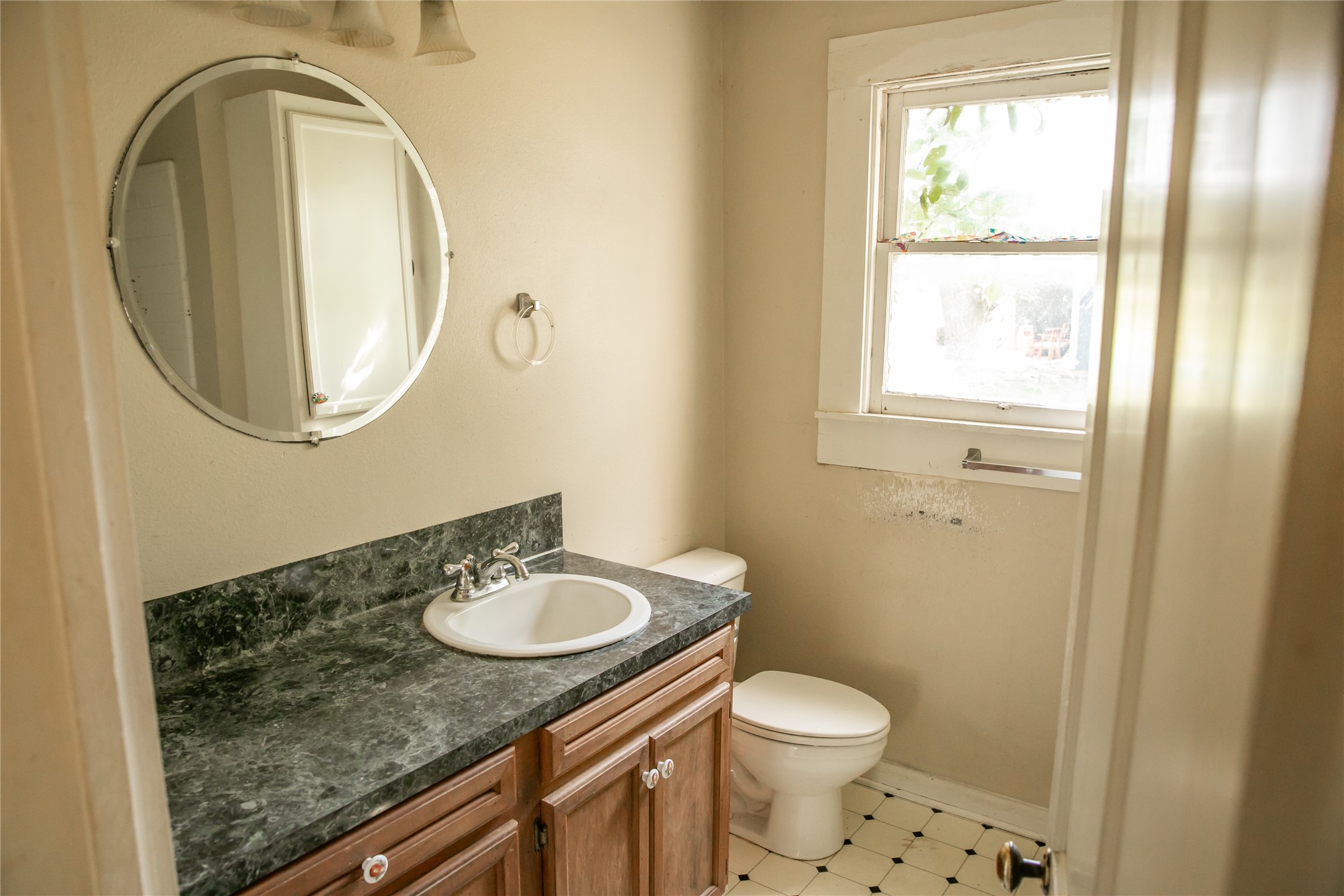 1004 Norris Street Property Photo 21