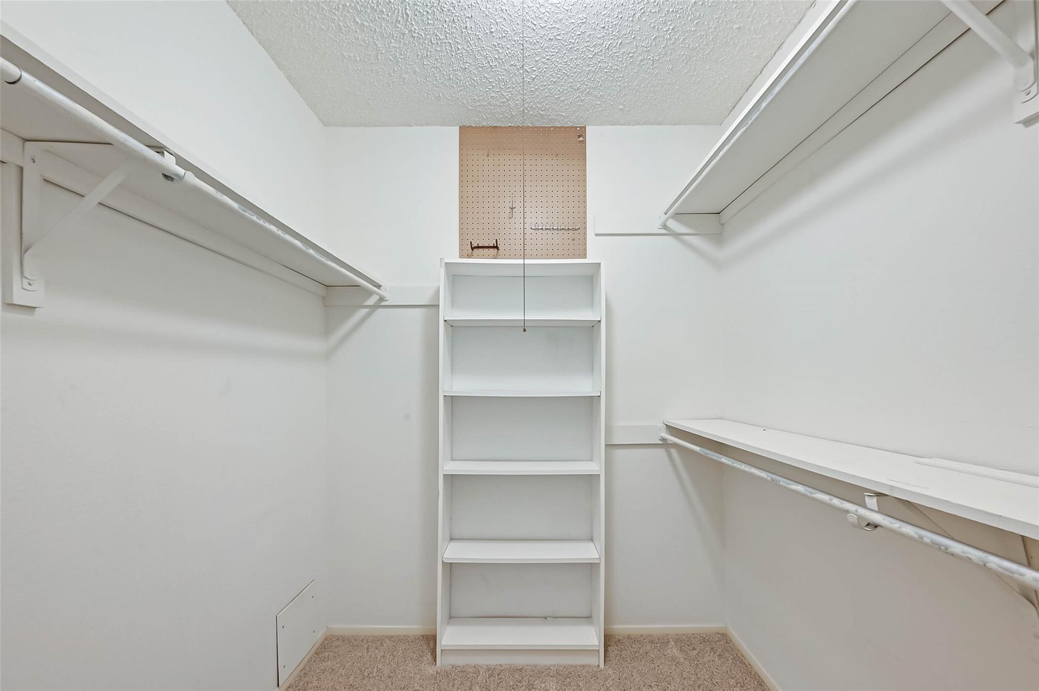841 Lakeview Drive Property Photo 15