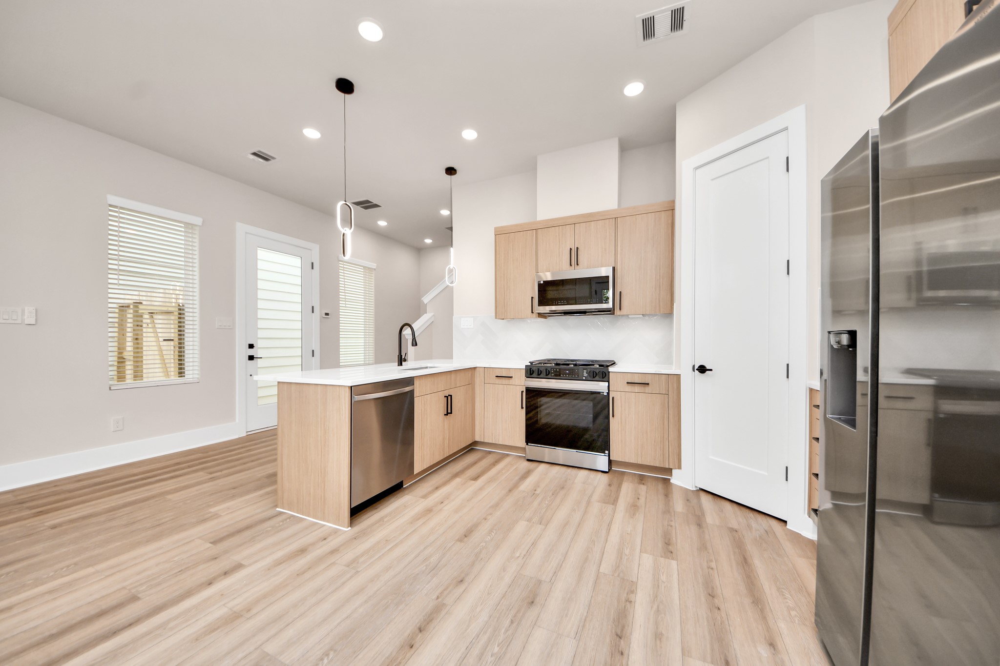 5315 Jesselton Lane Property Photo 11