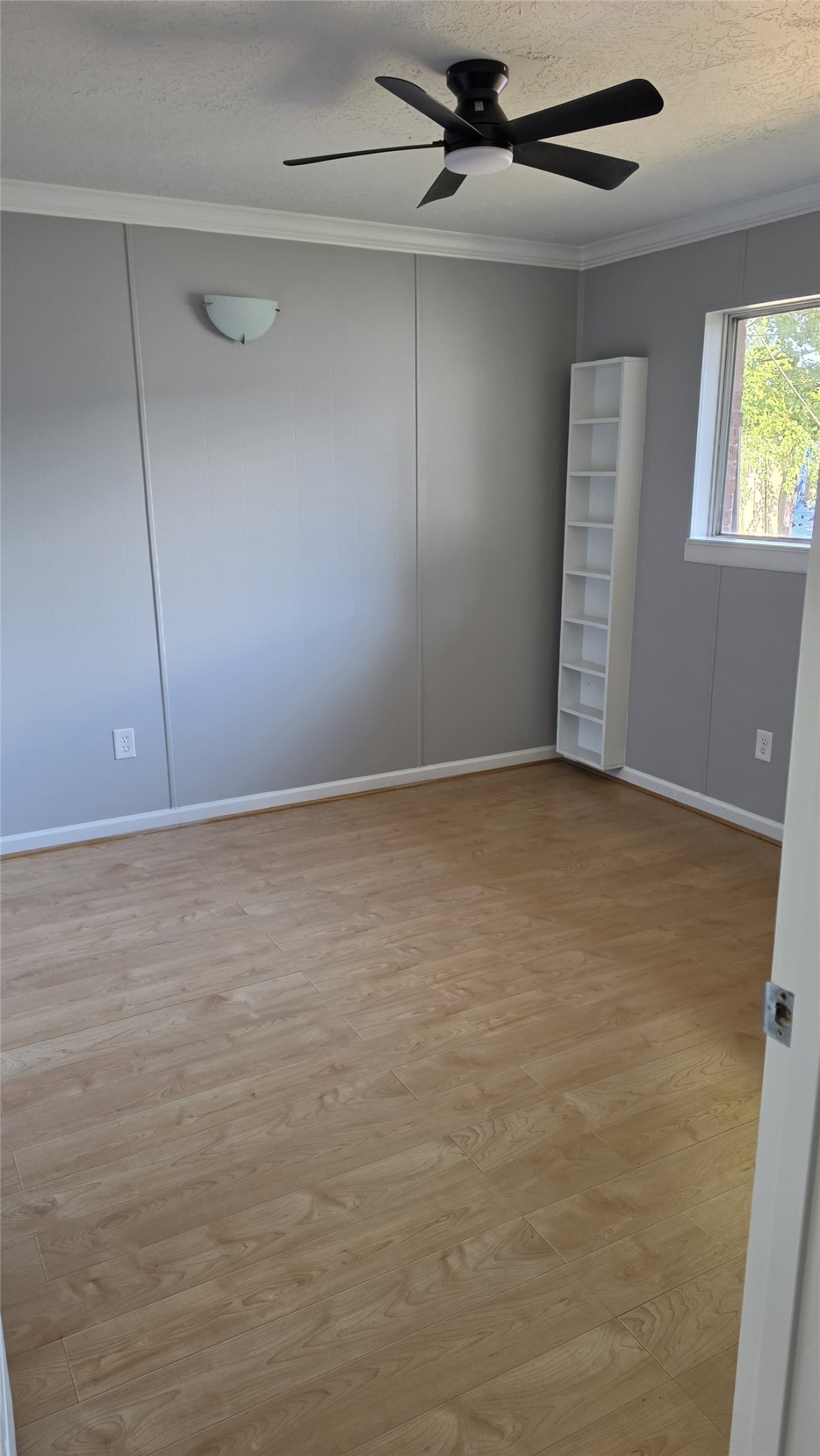 520 Westside Court Property Photo 13