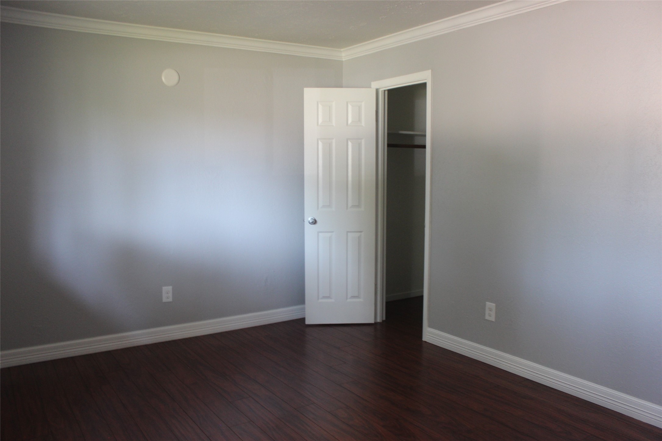 520 Westside Court Property Photo 27