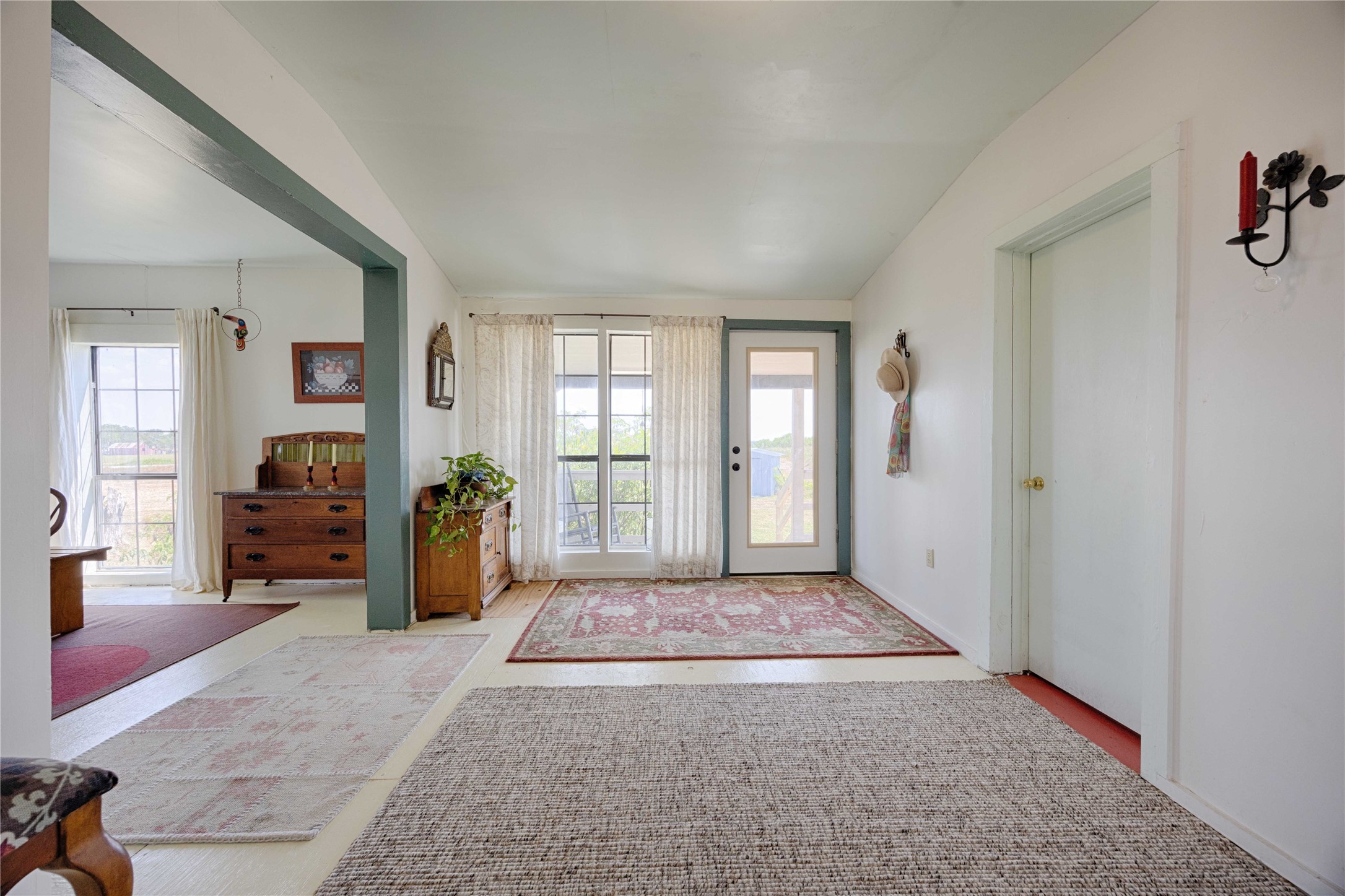 398 County Road 264 Property Photo 11