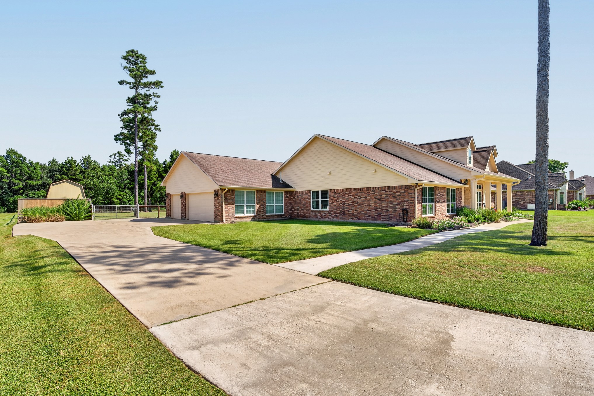 7219 Bayou Timber Drive Property Photo 6