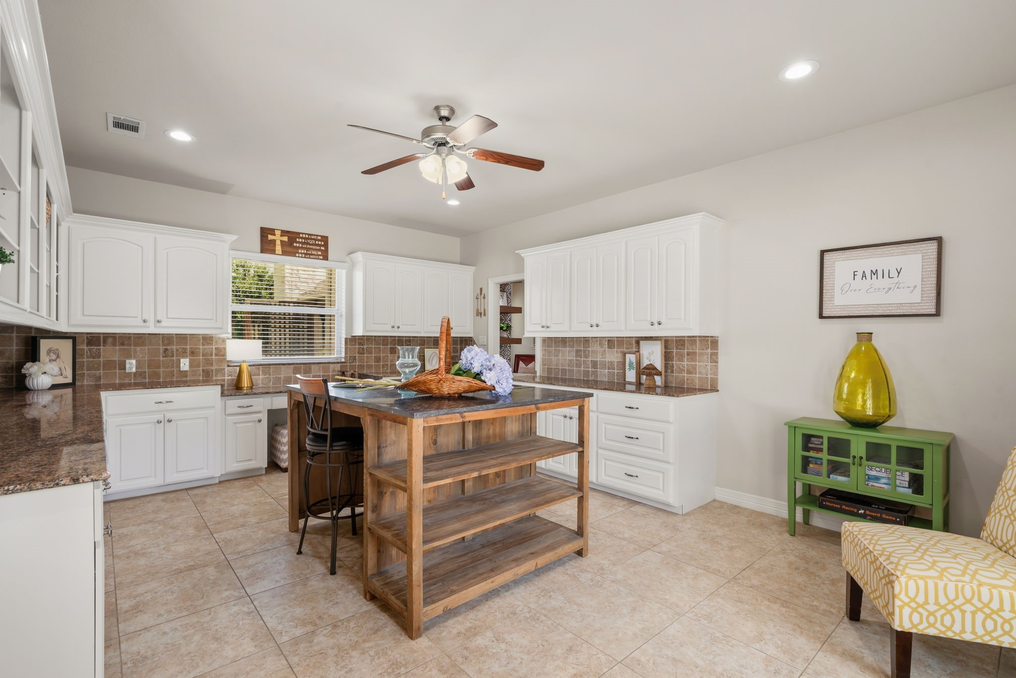 13907 Jbk Memorial Drive Property Photo 14