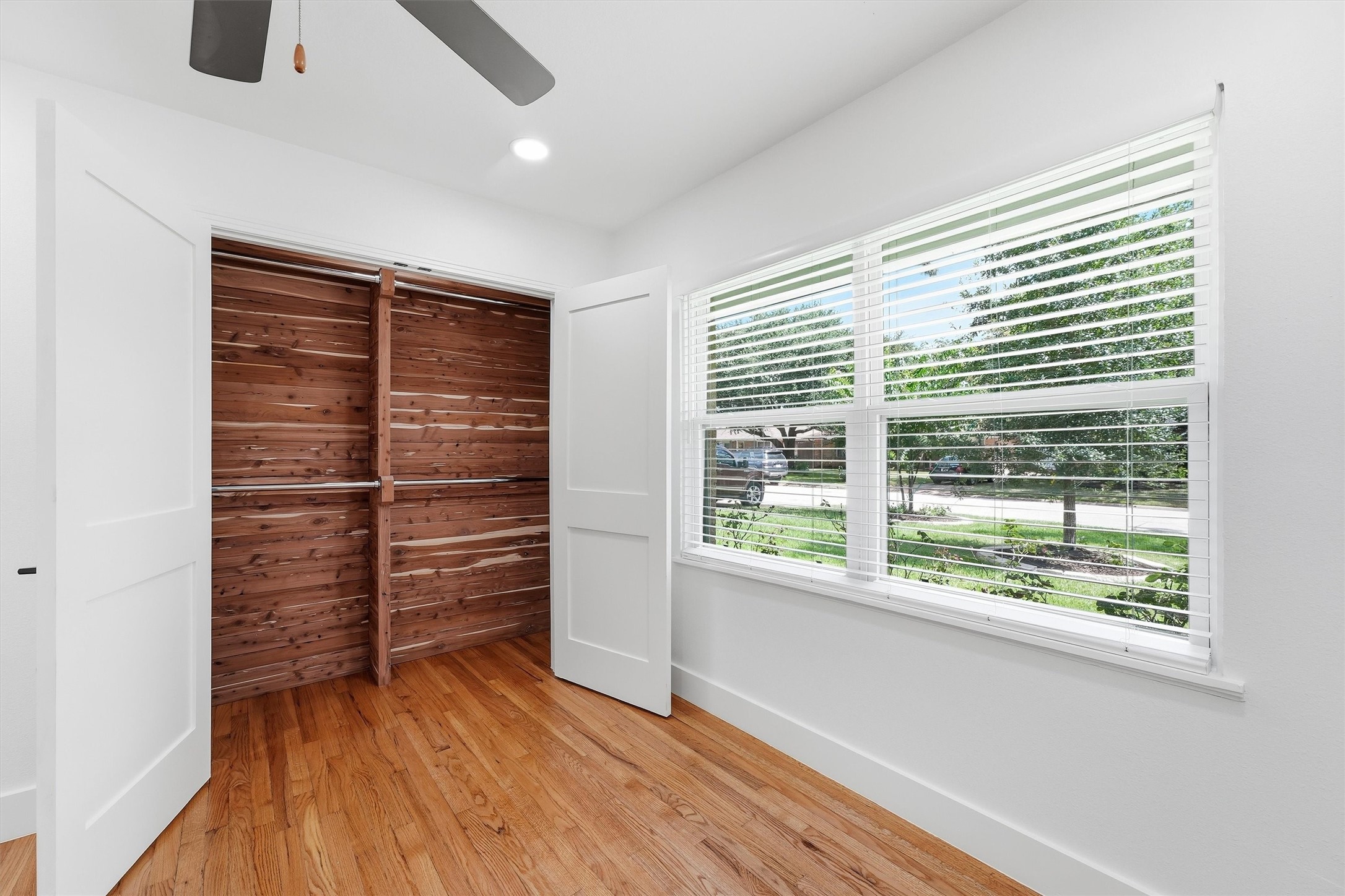 2014 Woodcrest Drive Property Photo 17