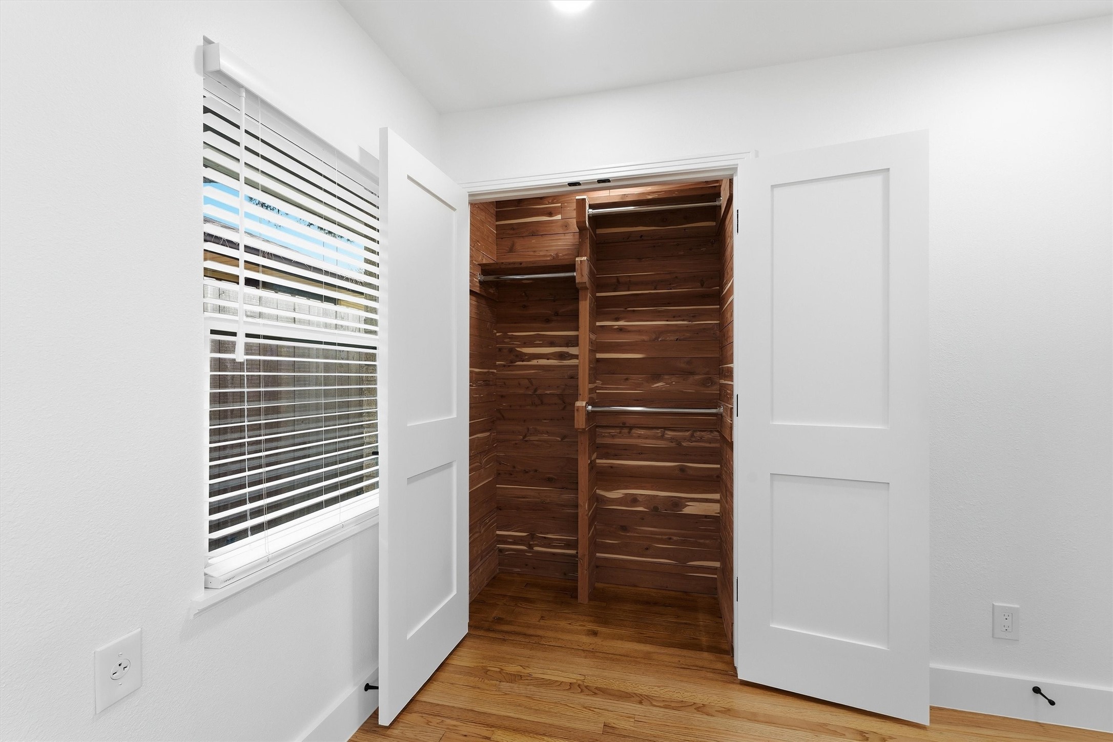 2014 Woodcrest Drive Property Photo 19