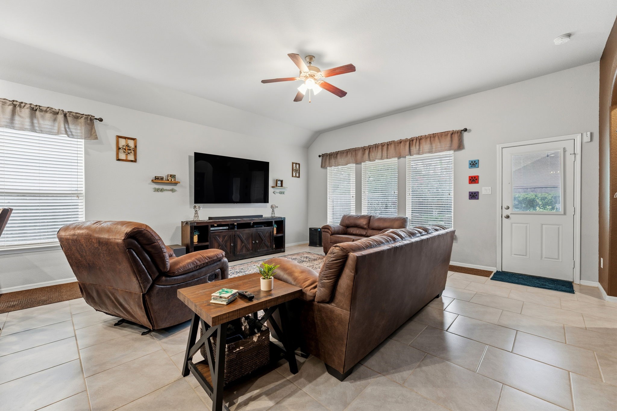 3203 Francisco Bay Place Property Photo 15