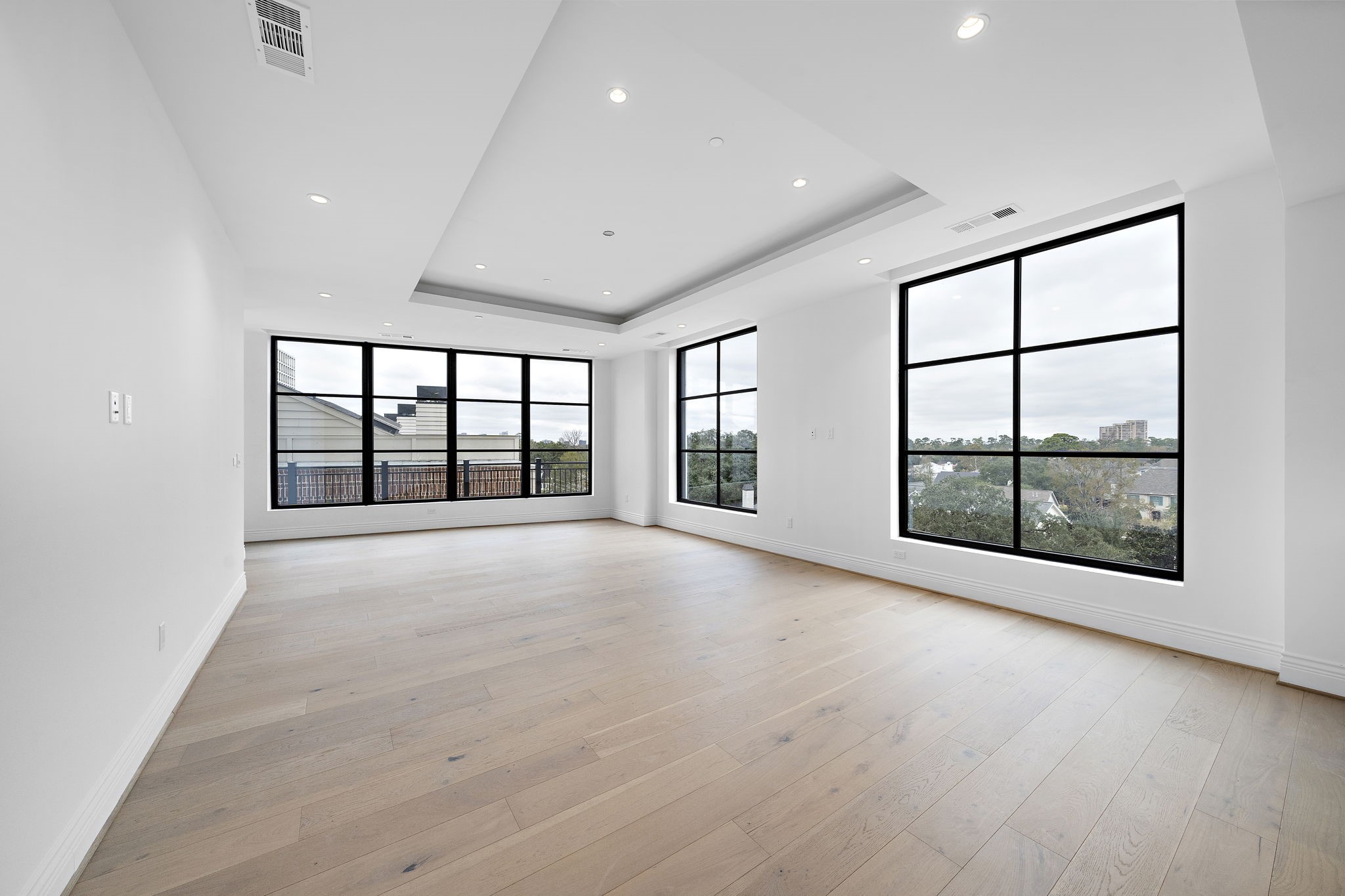 2323 San Felipe Street 501 Property Photo 4