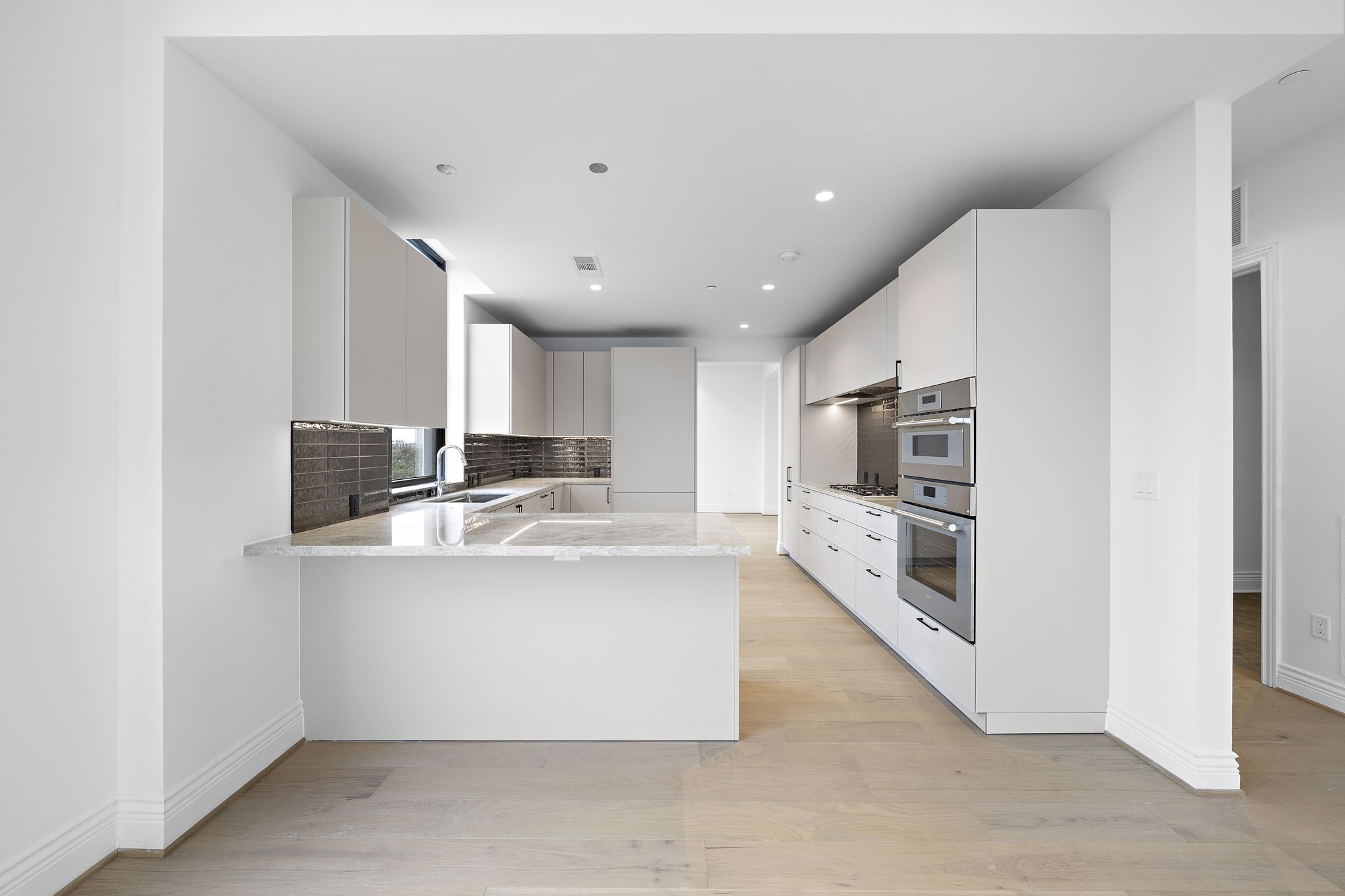 2323 San Felipe Street 501 Property Photo 9