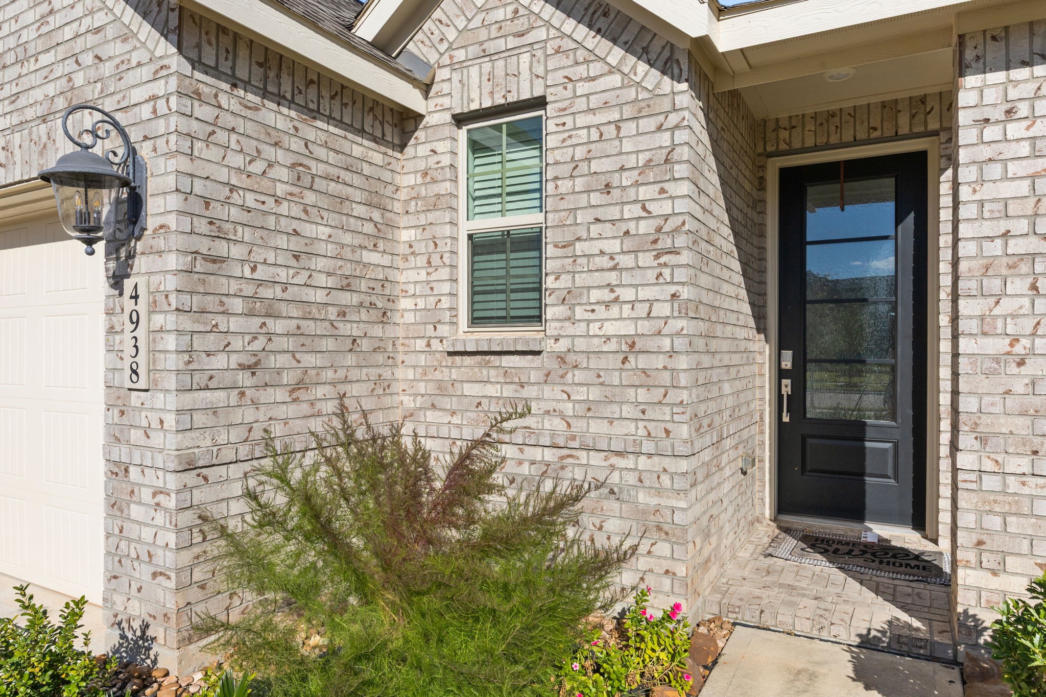 4938 Sand Clouds Drive Property Photo 4