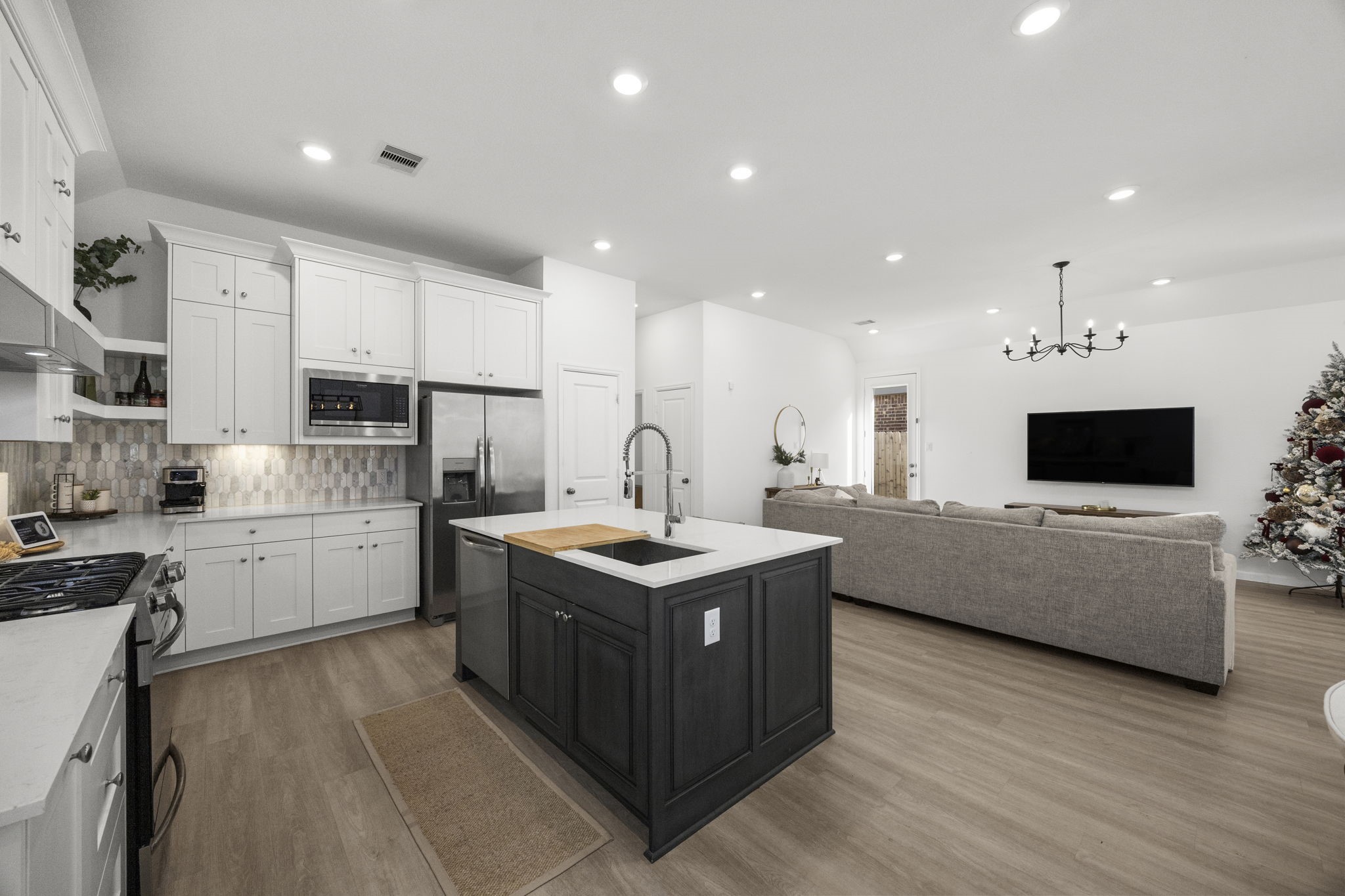 4938 Sand Clouds Drive Property Photo 11