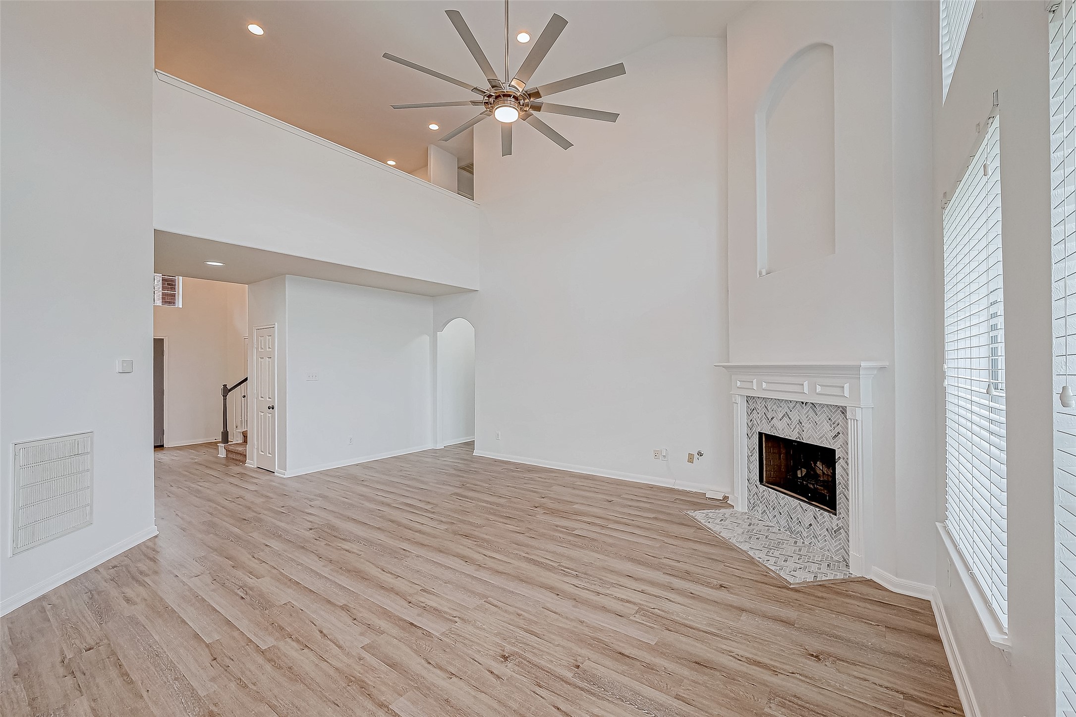 2207 Daroca Drive Property Photo 9