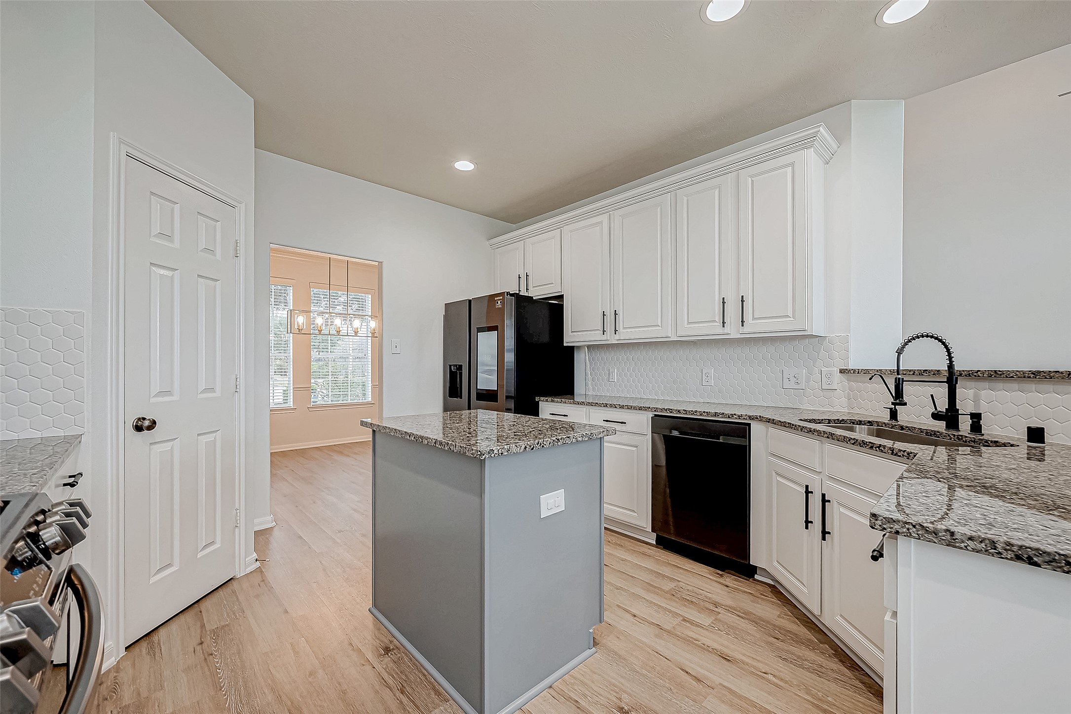 2207 Daroca Drive Property Photo 16