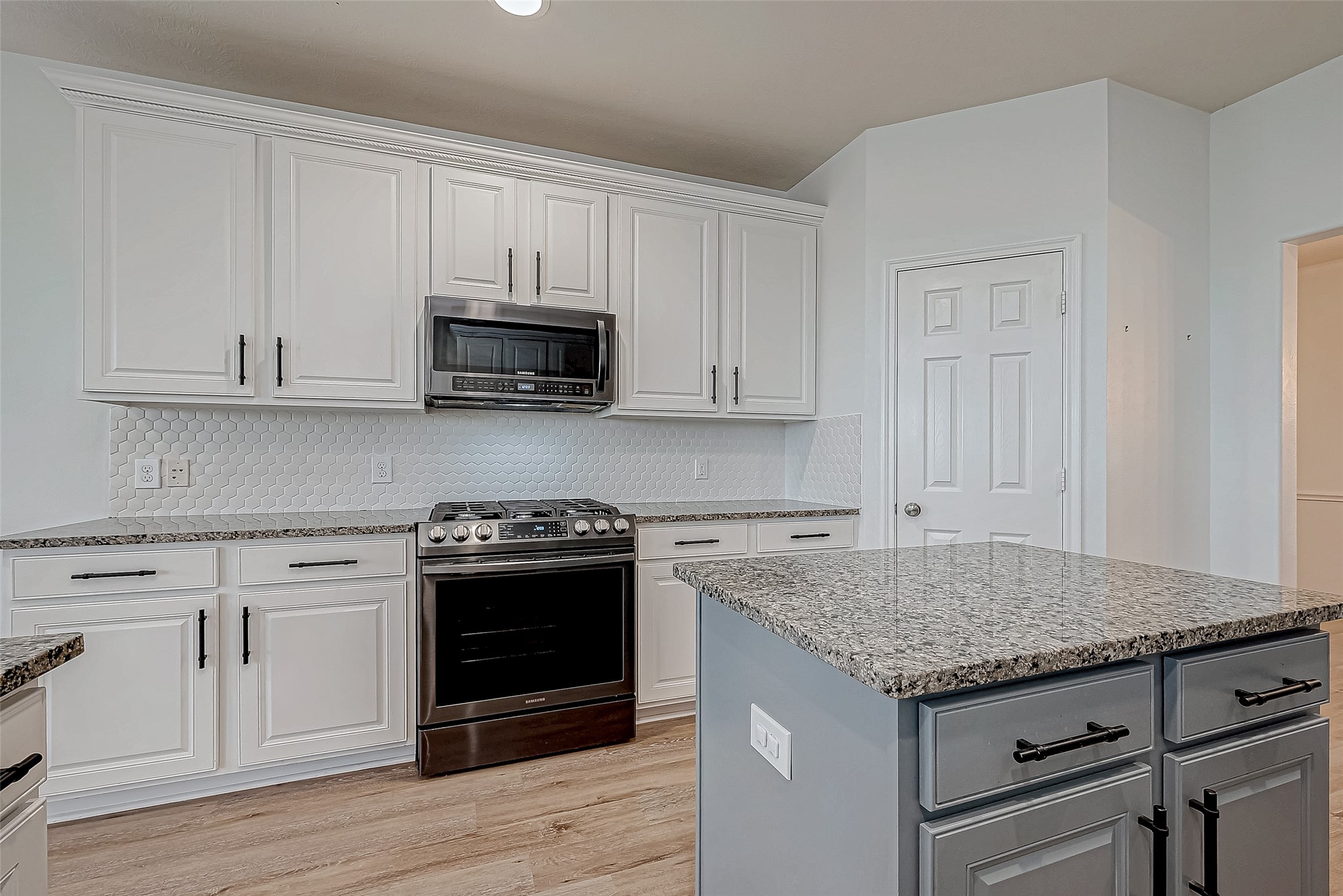 2207 Daroca Drive Property Photo 18