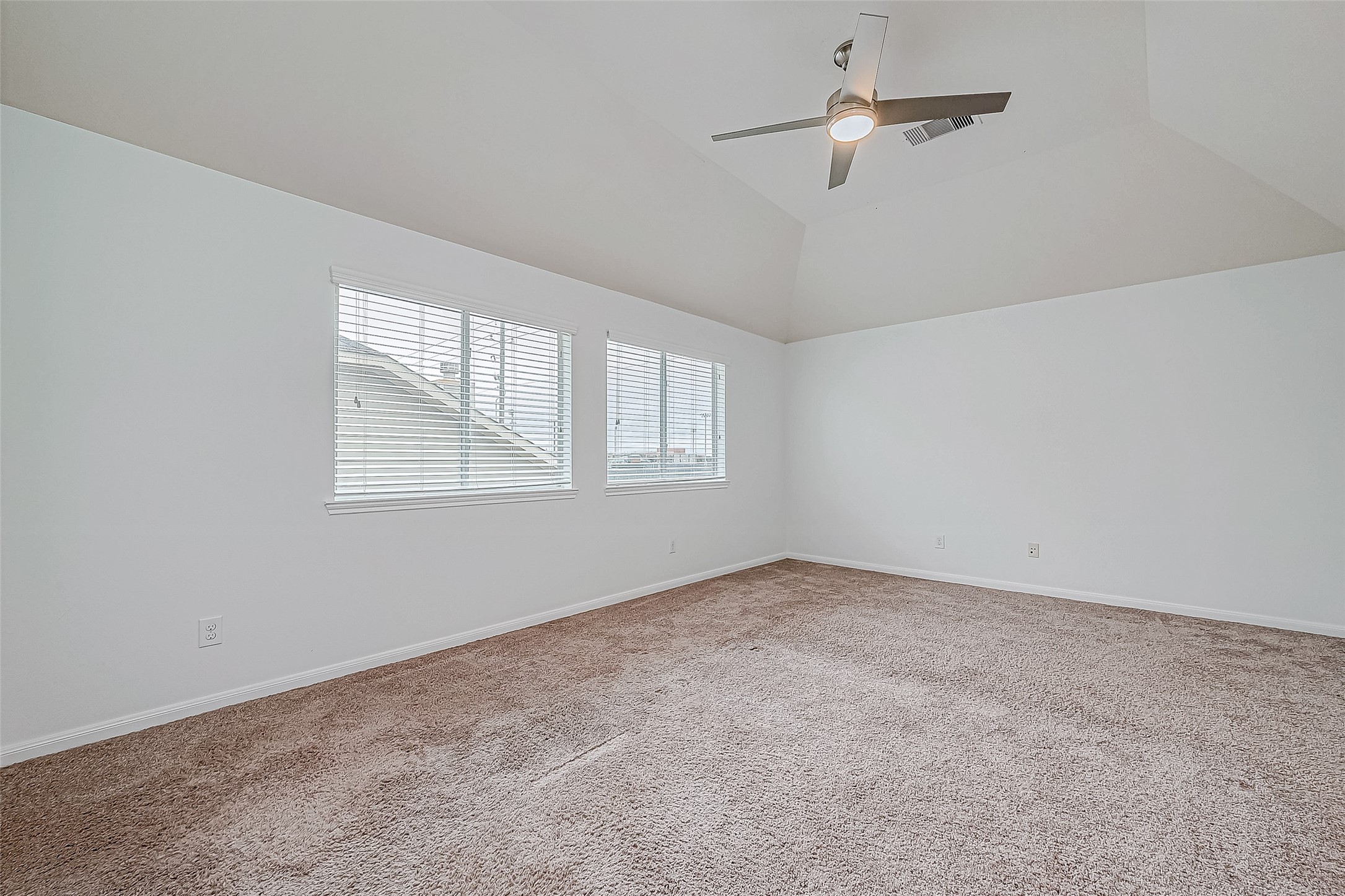 2207 Daroca Drive Property Photo 22