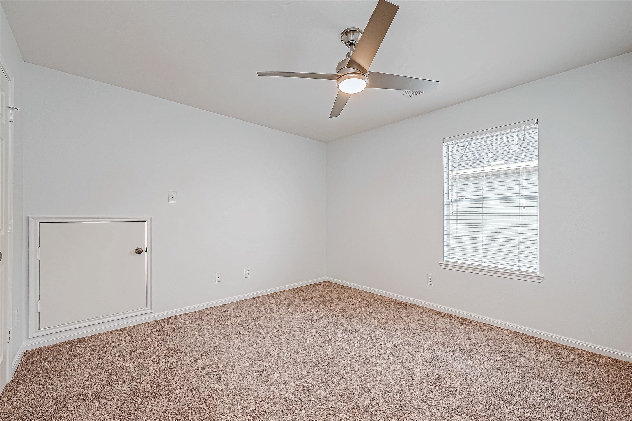 2207 Daroca Drive Property Photo 26