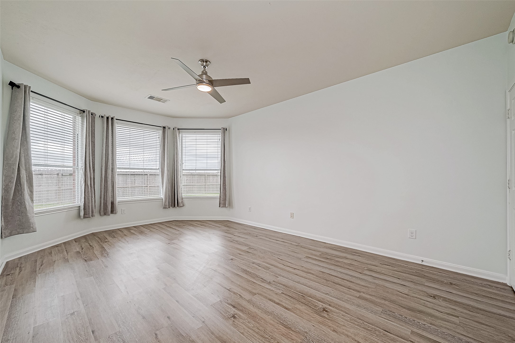 2207 Daroca Drive Property Photo 31
