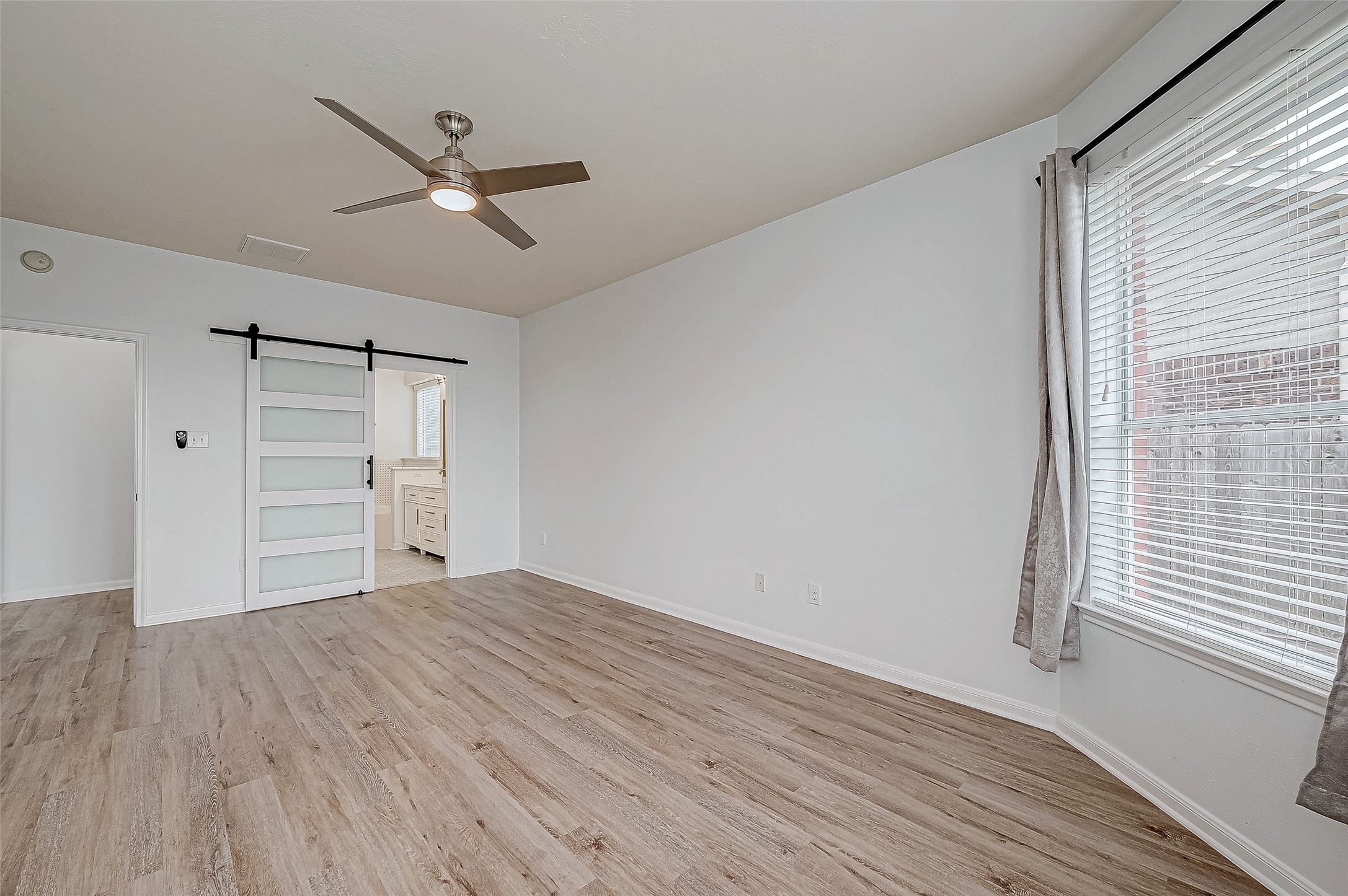 2207 Daroca Drive Property Photo 32