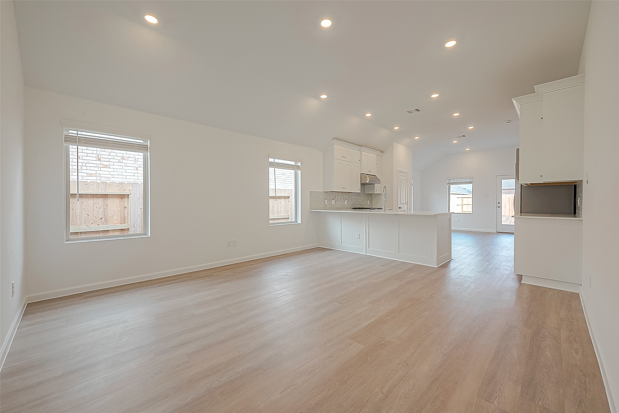 27110 Angel Creek Lane Property Photo 7