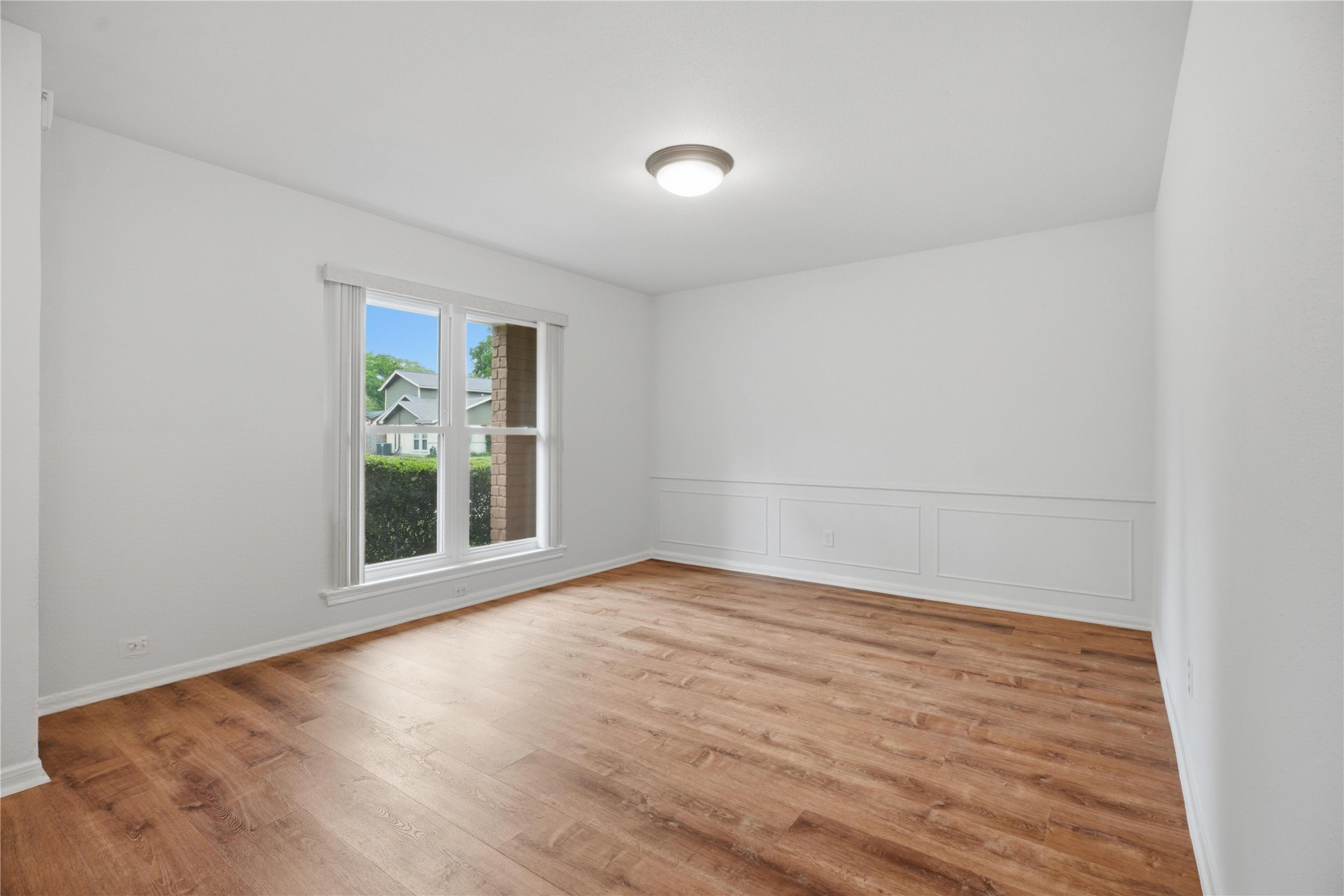 15319 Seahorse Drive Property Photo 8