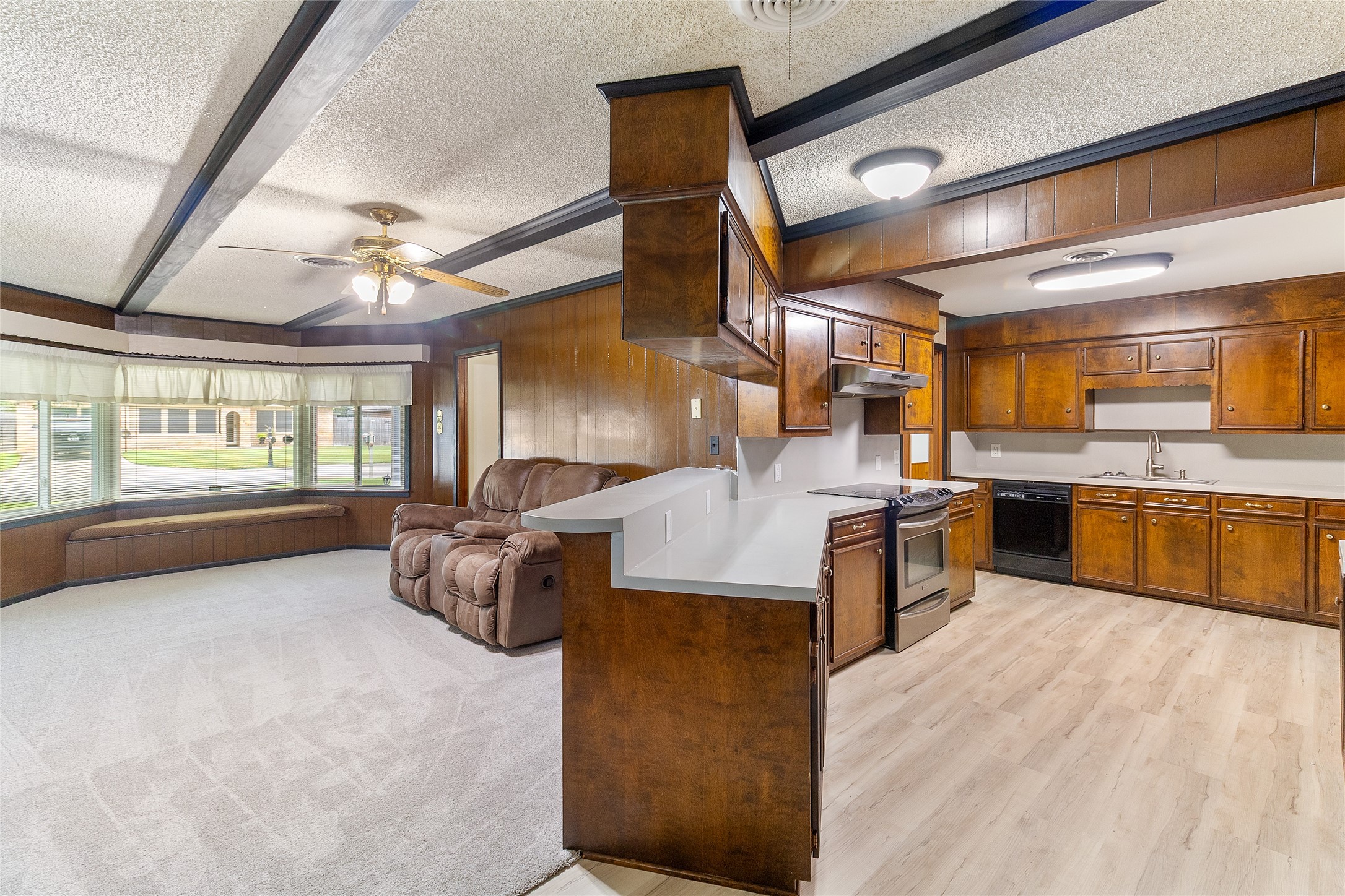 900 Wimberly Street Property Photo 10