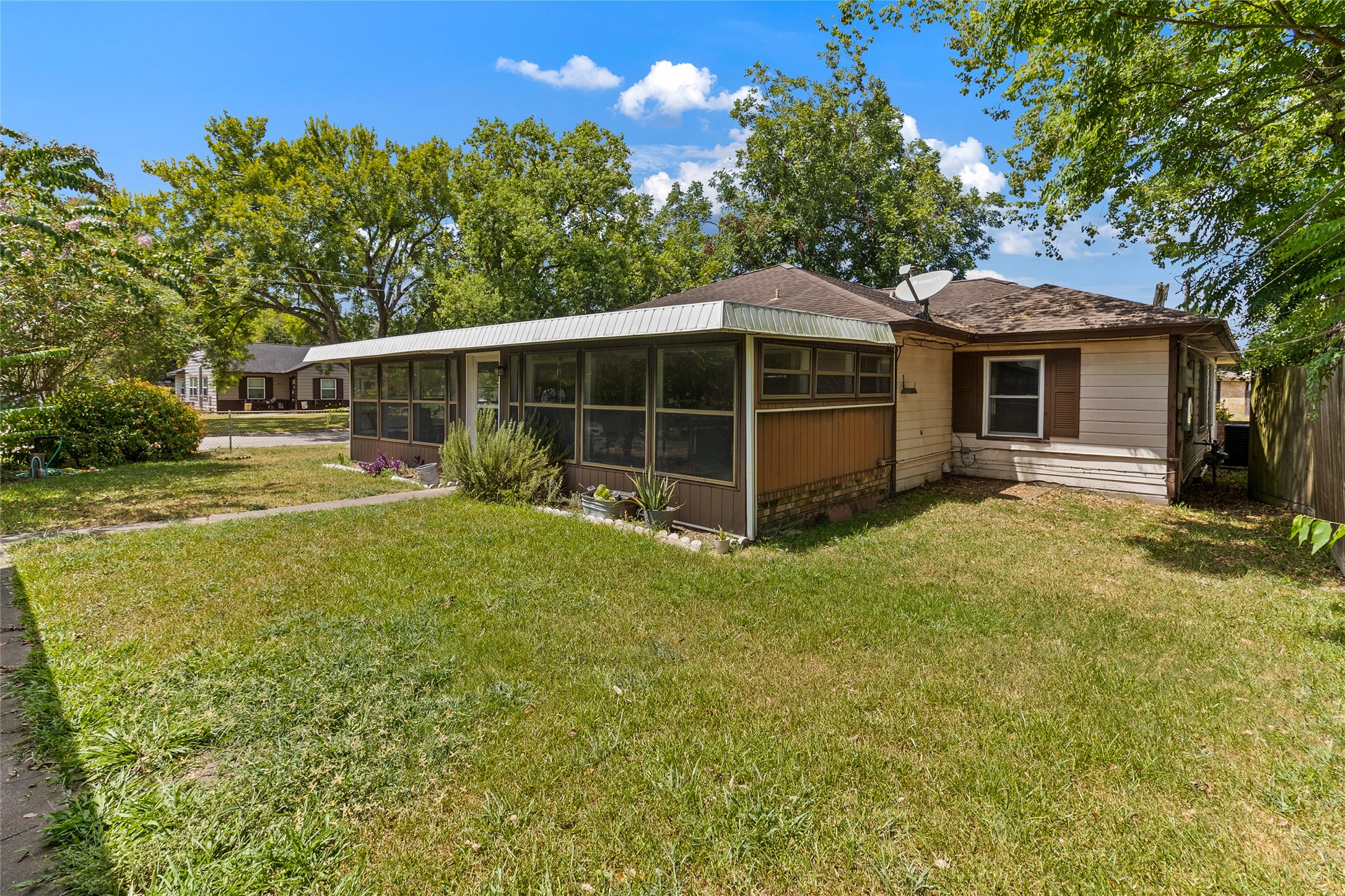 900 Wimberly Street Property Photo 25