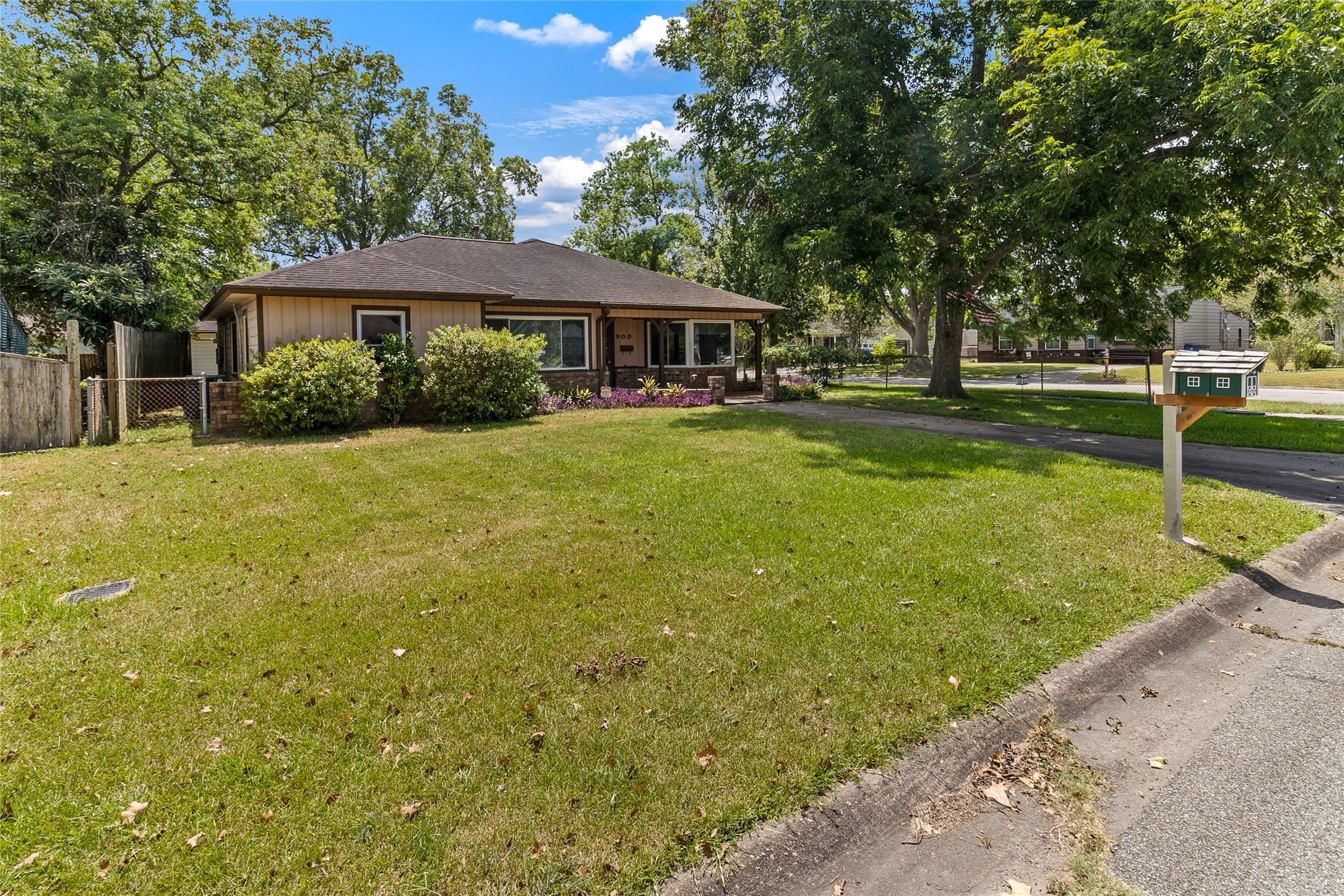 900 Wimberly Street Property Photo 27