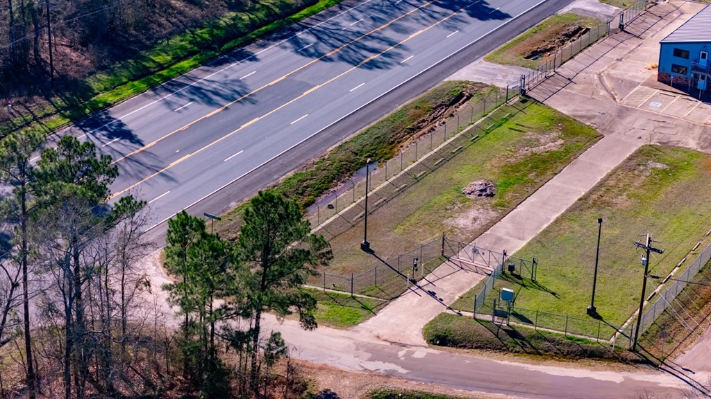 8424 Us Hwy 69 N Property Photo 43