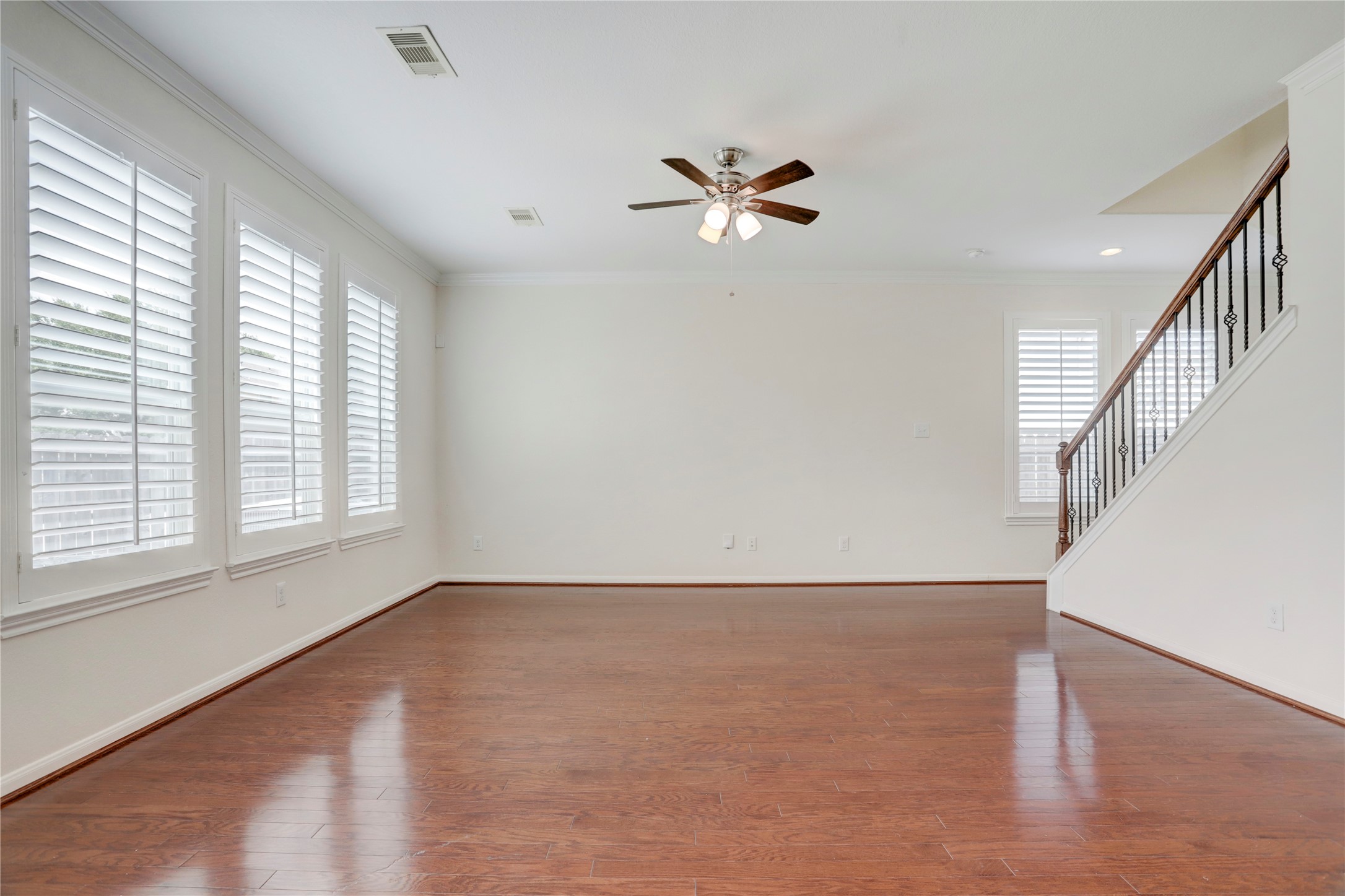 10046 Hillside Bayou Drive Property Photo 4