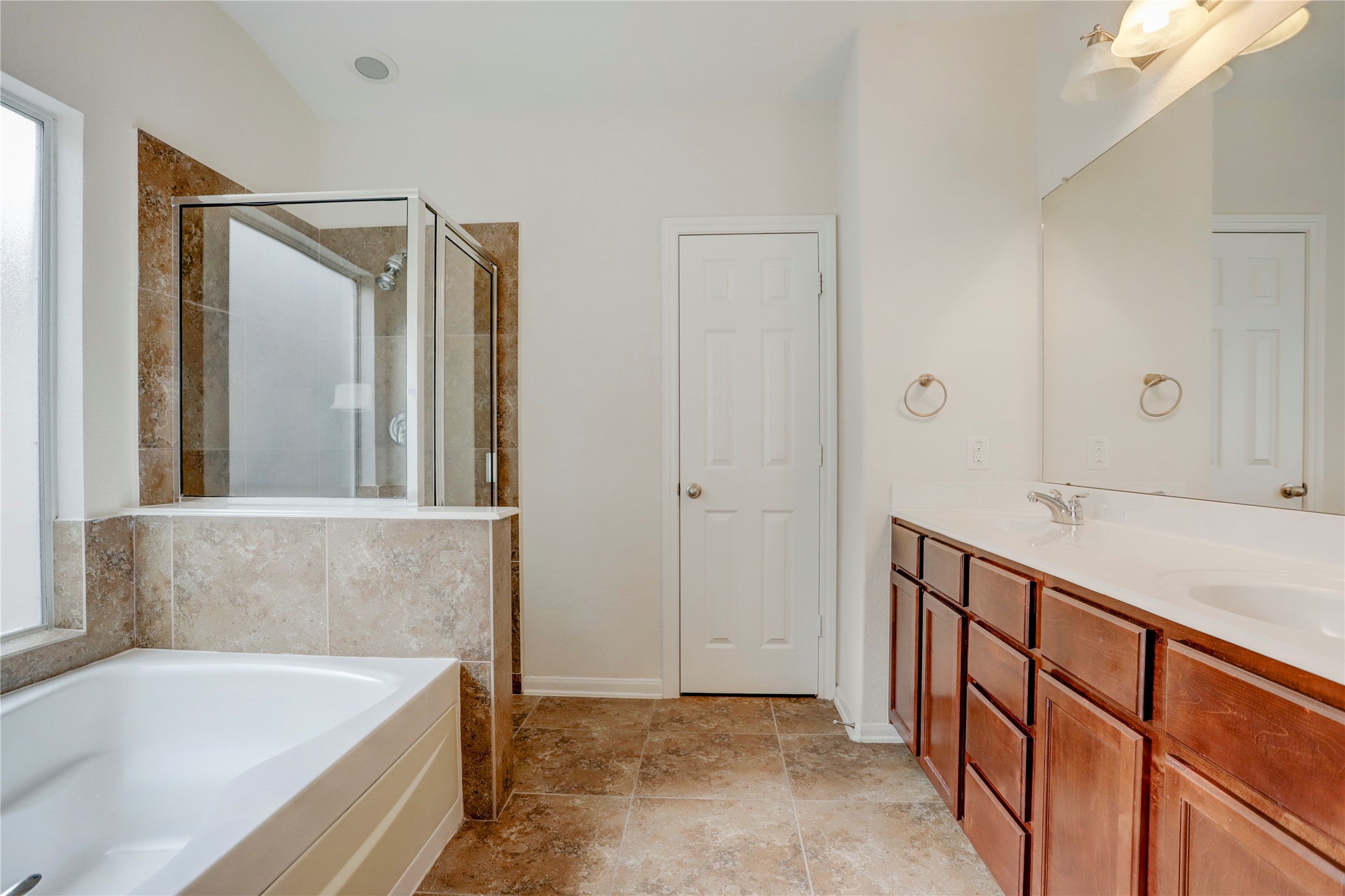 10046 Hillside Bayou Drive Property Photo 13