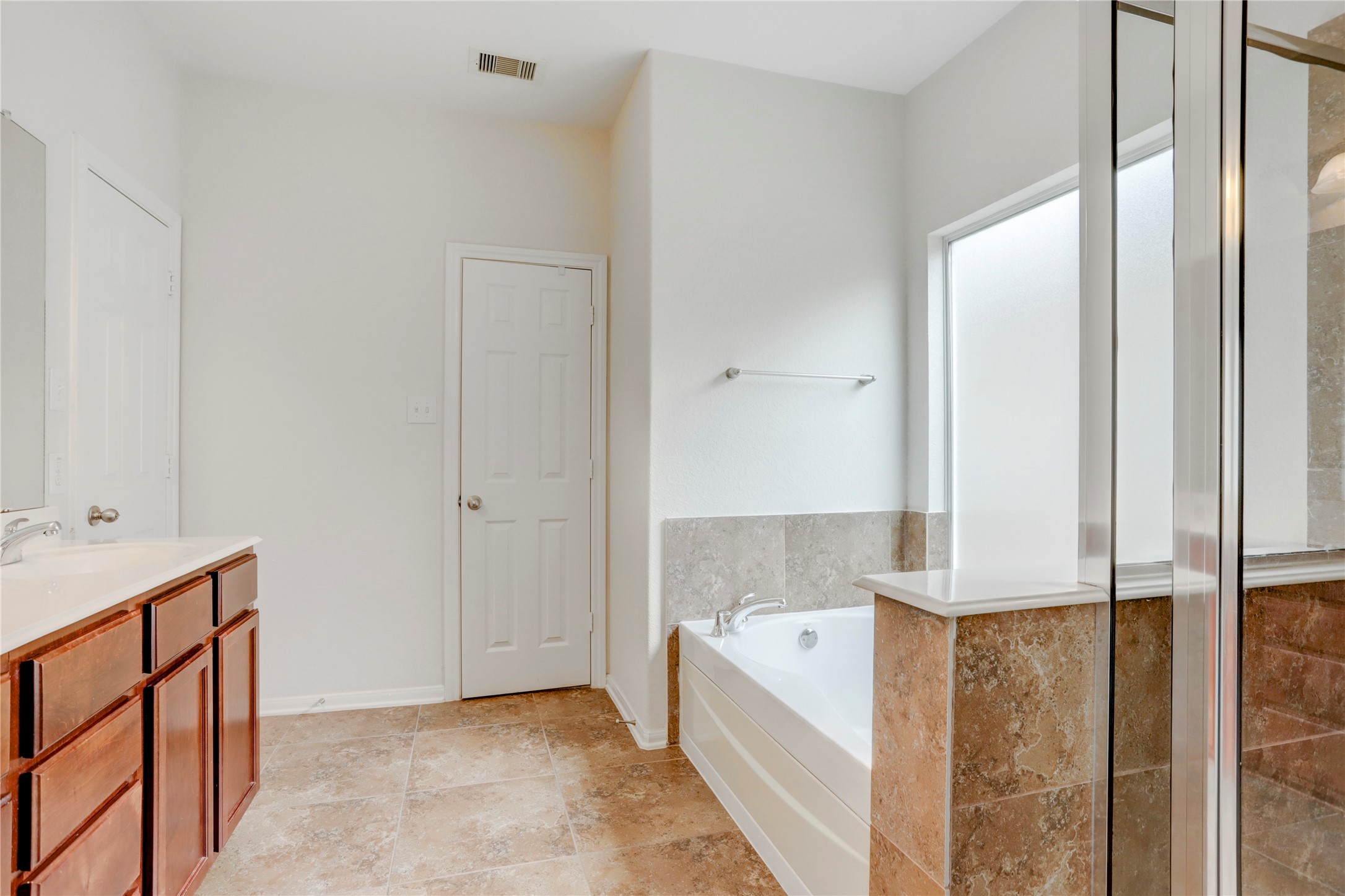 10046 Hillside Bayou Drive Property Photo 14