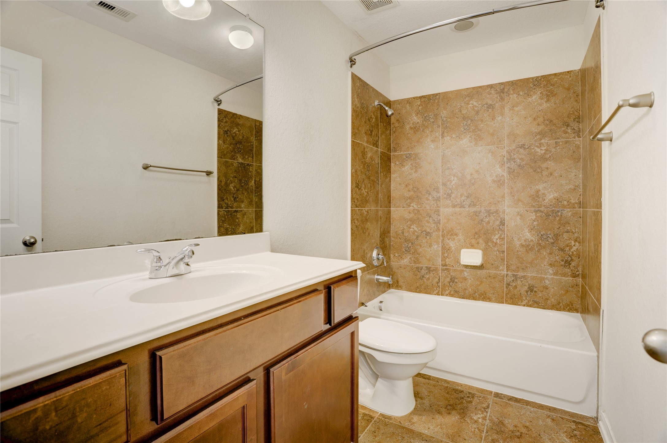 10046 Hillside Bayou Drive Property Photo 22
