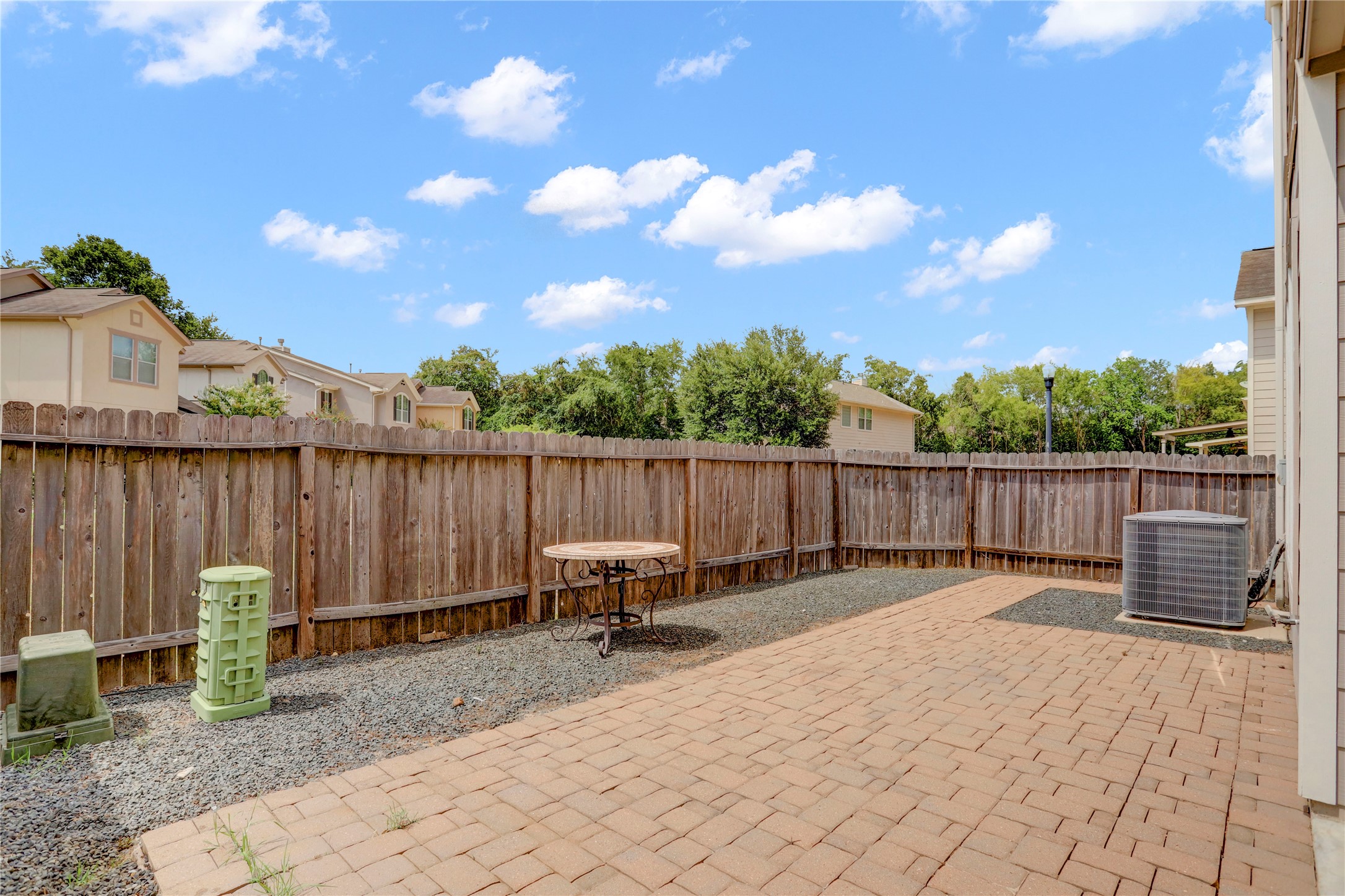 10046 Hillside Bayou Drive Property Photo 23