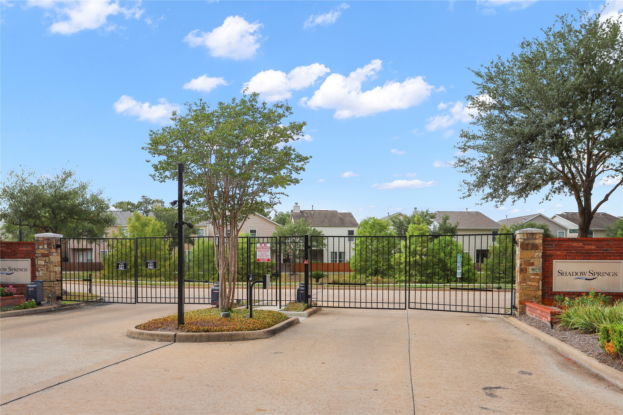 10046 Hillside Bayou Drive Property Photo 26