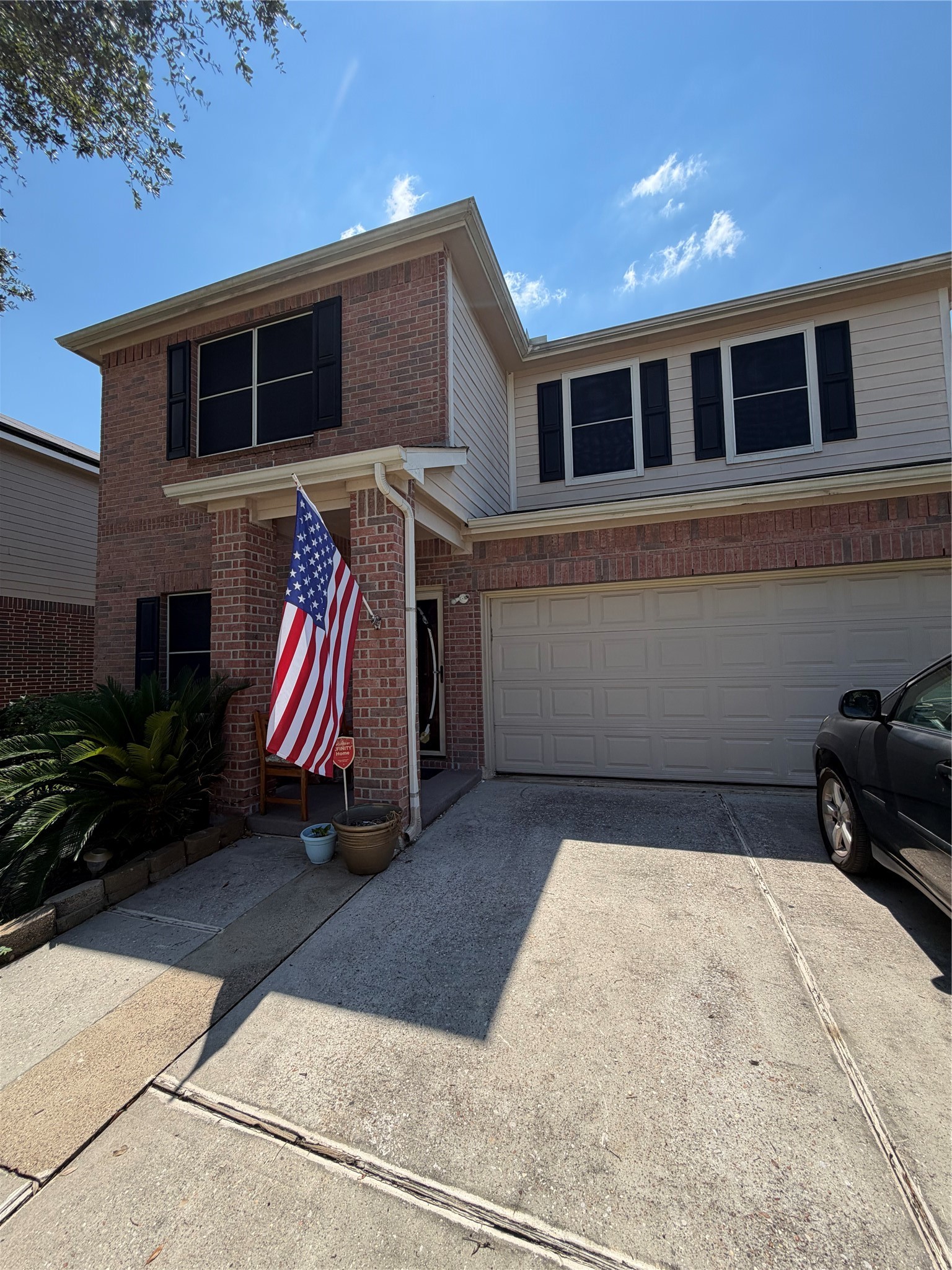 21539 Kingston Terrace Lane Property Photo 1