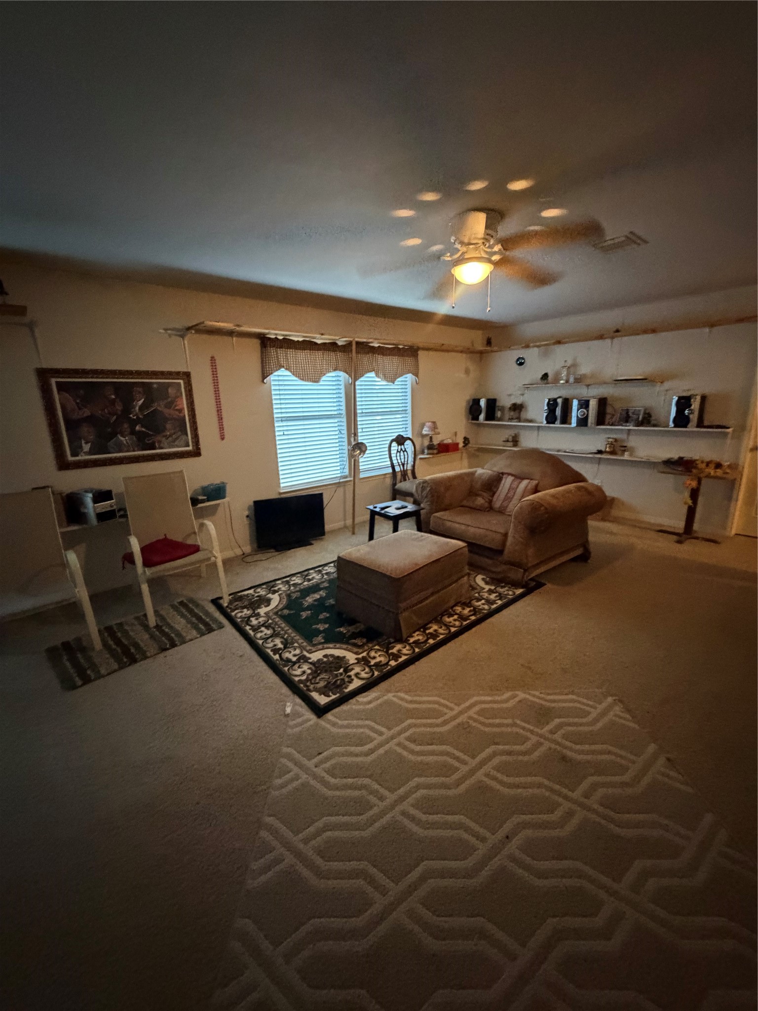 21539 Kingston Terrace Lane Property Photo 5
